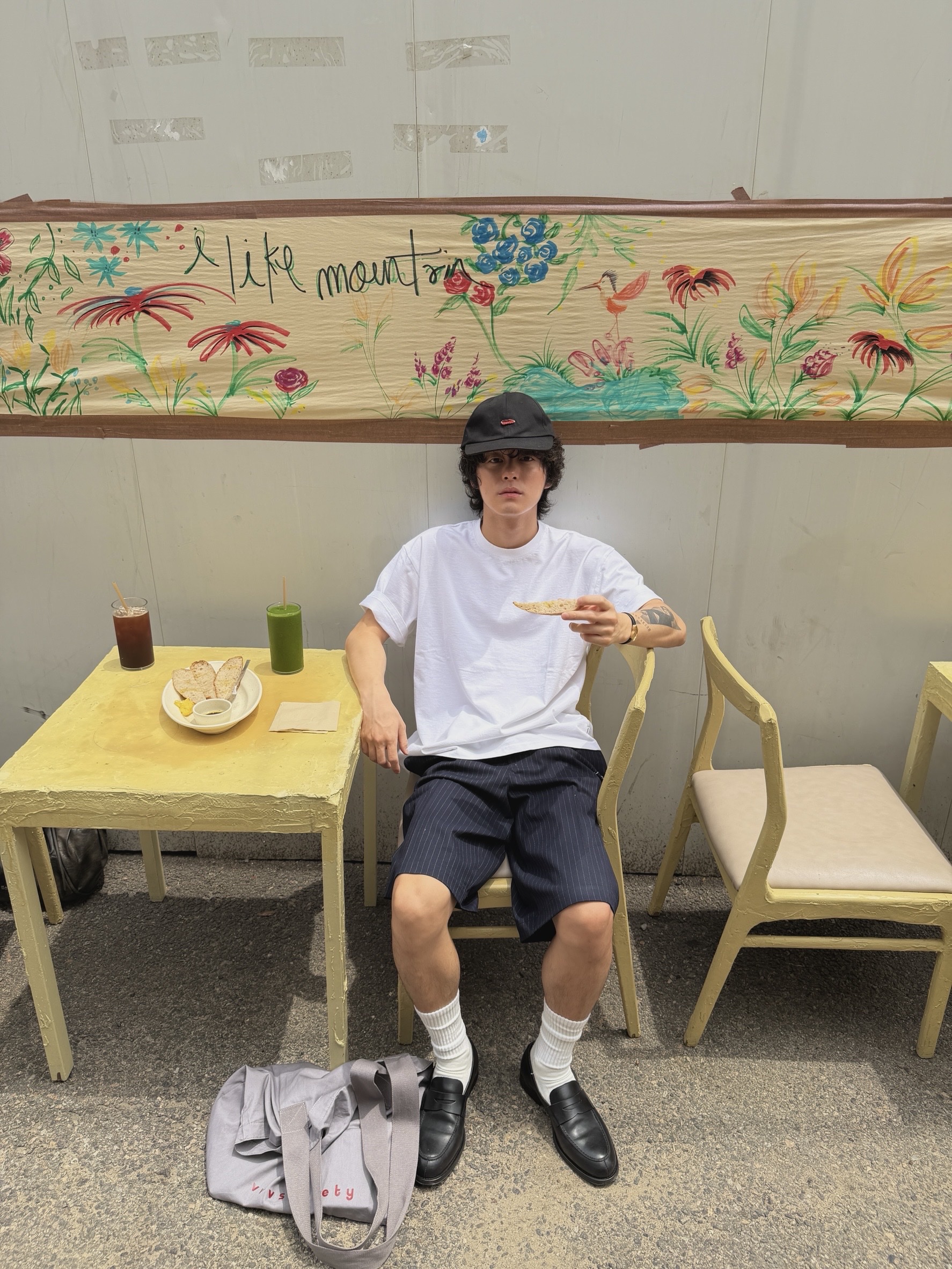 AKRYL Jersey Tee White - 26FW 착용 스타일 - 3