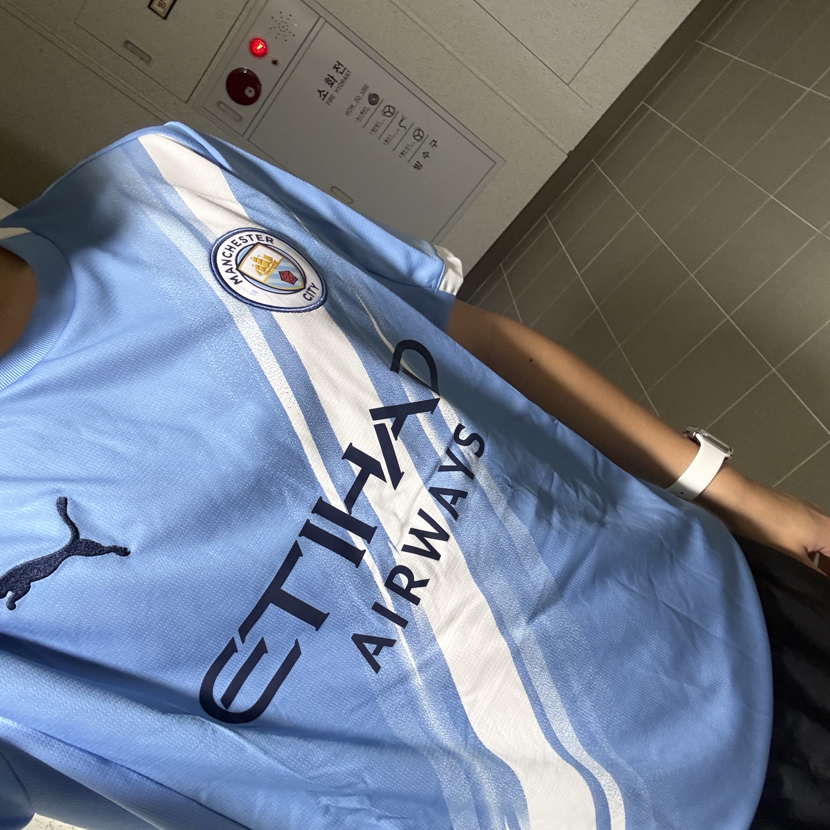 Puma Manchester City 2025/26 Home Replica Jersey Team Light Blue (Non Marking Ver.), Nike Challenger Dri-Fit Brief Lined 7 Inch Running Shorts Black - Asia 착용 스타일 - 2