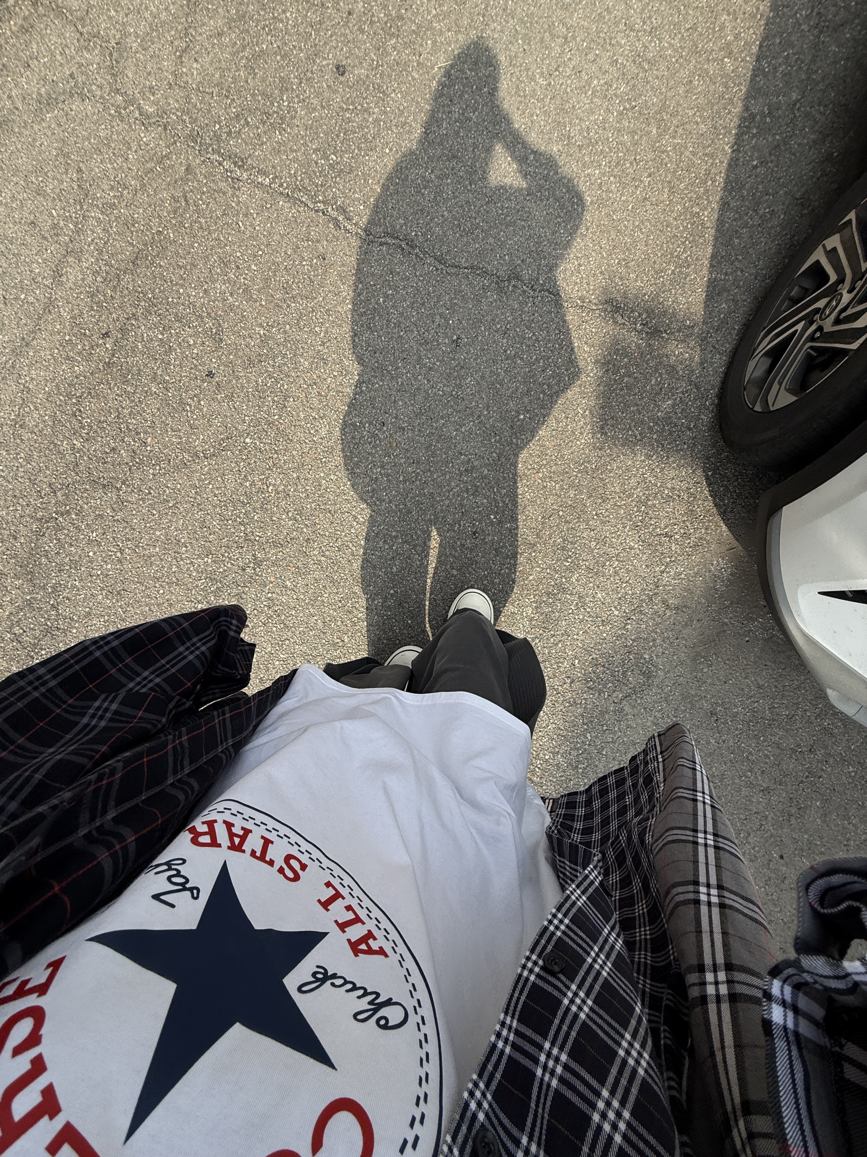Converse All Star Patch Standard T-Shirt White, Balenciaga Swift Oval Sunglasses Black 착용 스타일 - 3