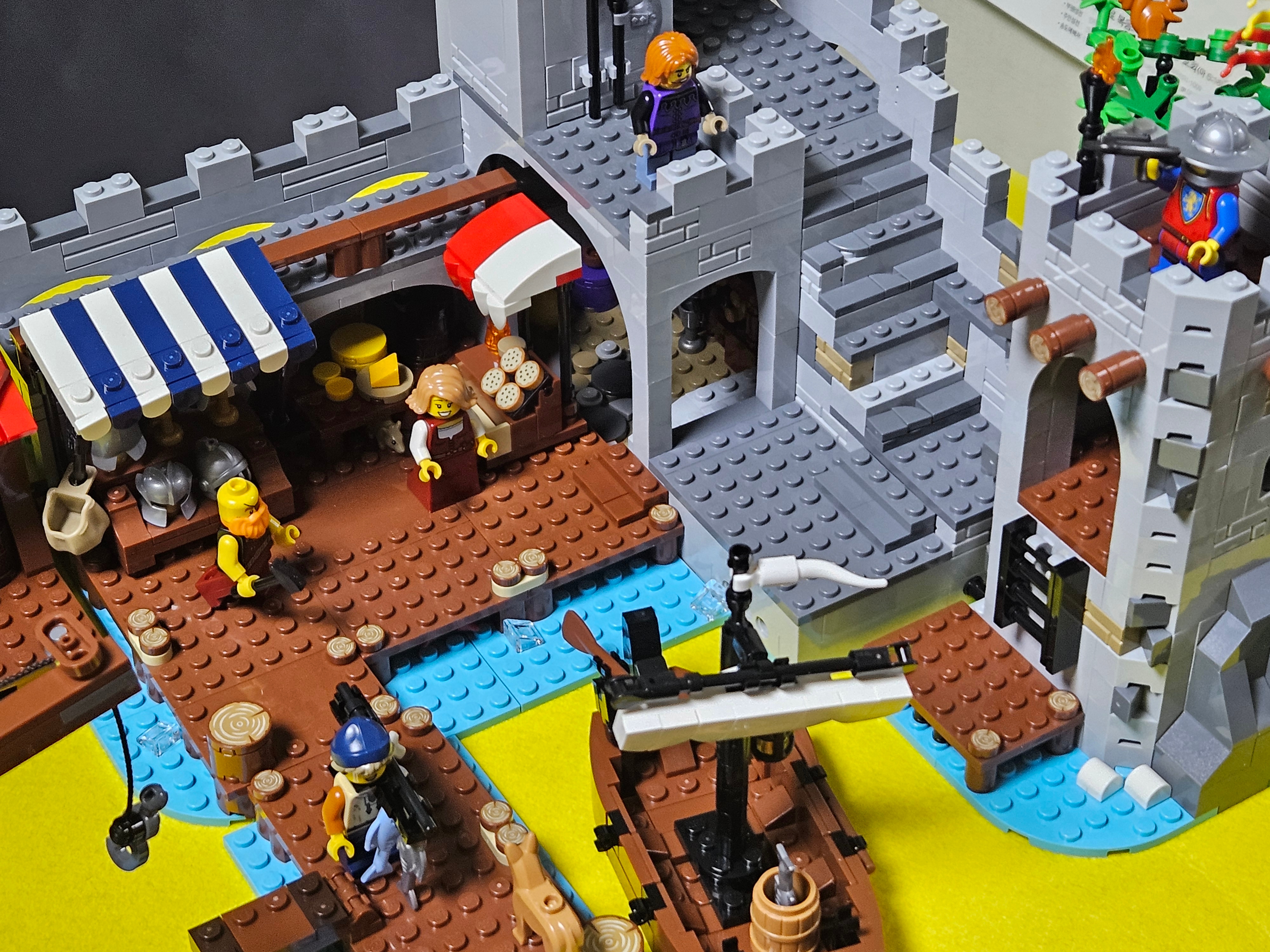 Lego Bricklink Medieval Seaside Market, Lego Lion Knights' Castle 착용 스타일 - 6