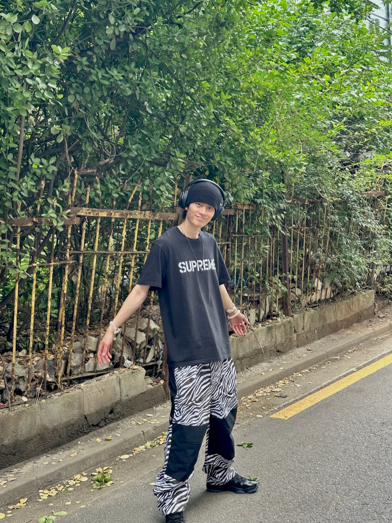 Supreme Hard T-Shirt Black - 26SS 착용 스타일 - 7