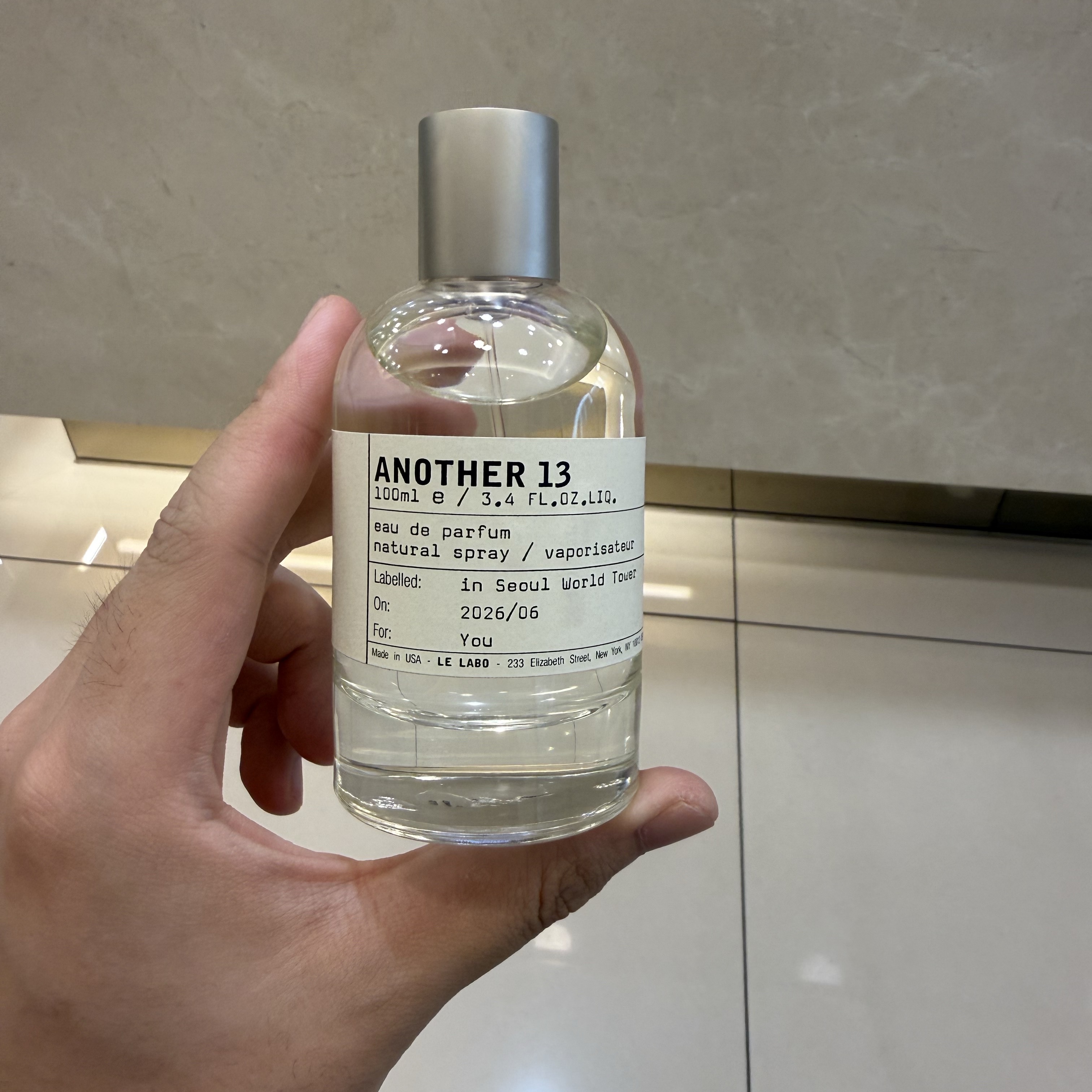 Le Labo Another 13 Eau De Parfum 100ml 착용 스타일 - 3