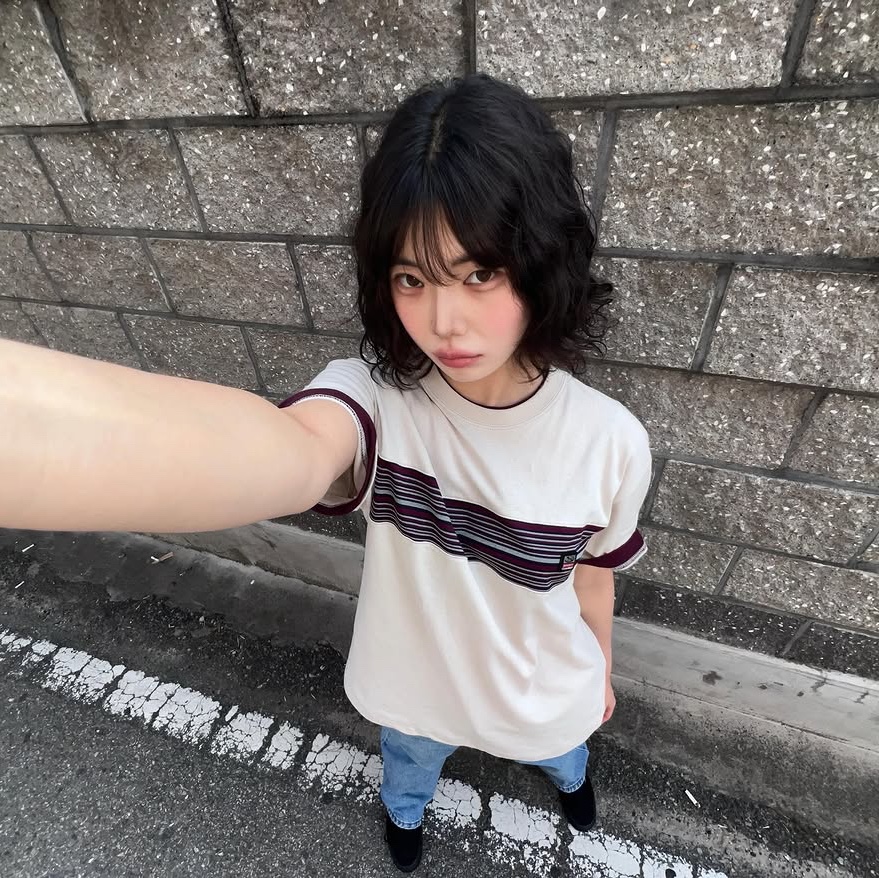 SPORT CHAMBER Spectrum T-shirt LIGHT BEIGE 착용 스타일 - 1