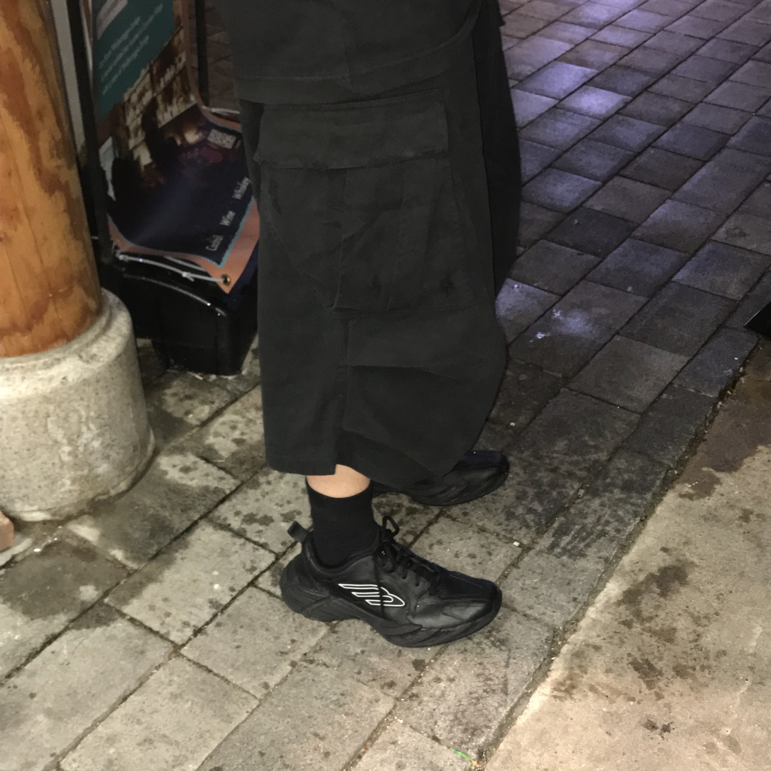 Balenciaga Monday Shoe Black 착용 스타일