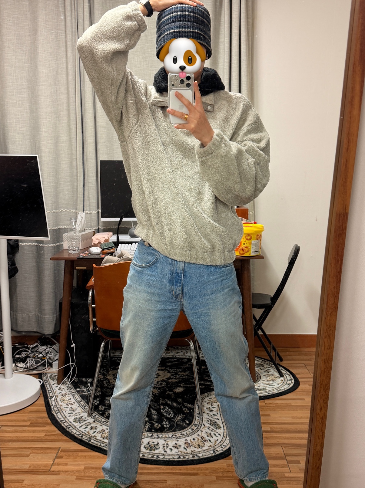 Balenciaga Washed Crayon Loop Oversized Hoodie Washed Black White, New Era 59Fifty MLB Authentic New York Yankees Game Navy 착용 스타일 - 6