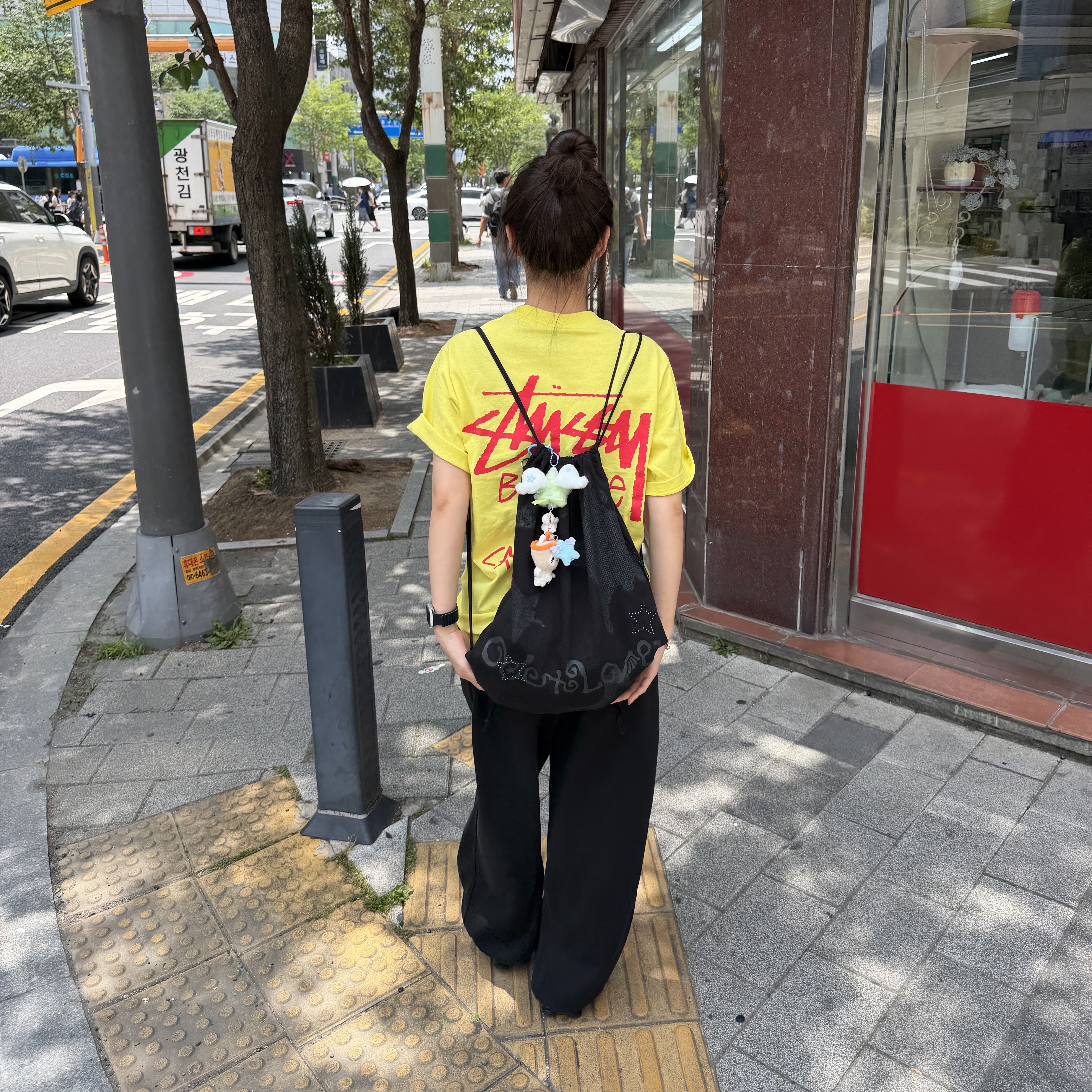 Stussy Big Love T-Shirt Lemon 착용 스타일 - 2