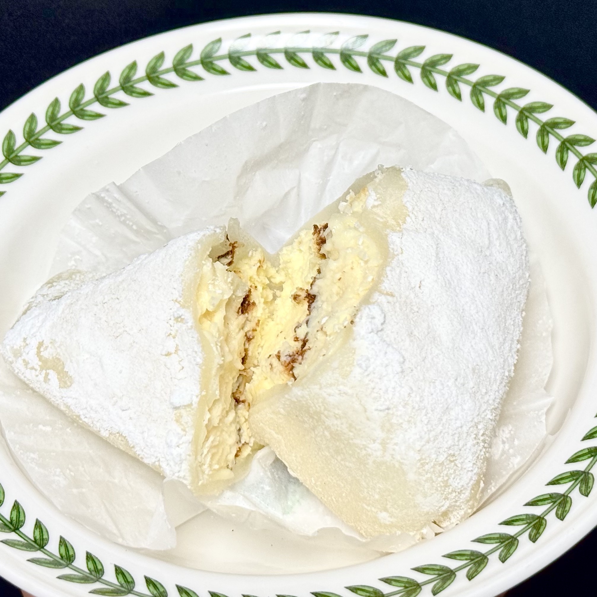 [KREAM 단독] What A Bread Mochi Cheesecake, [KREAM 단독] What A Bread Doodle Short Sleeve White 착용 스타일 - 1
