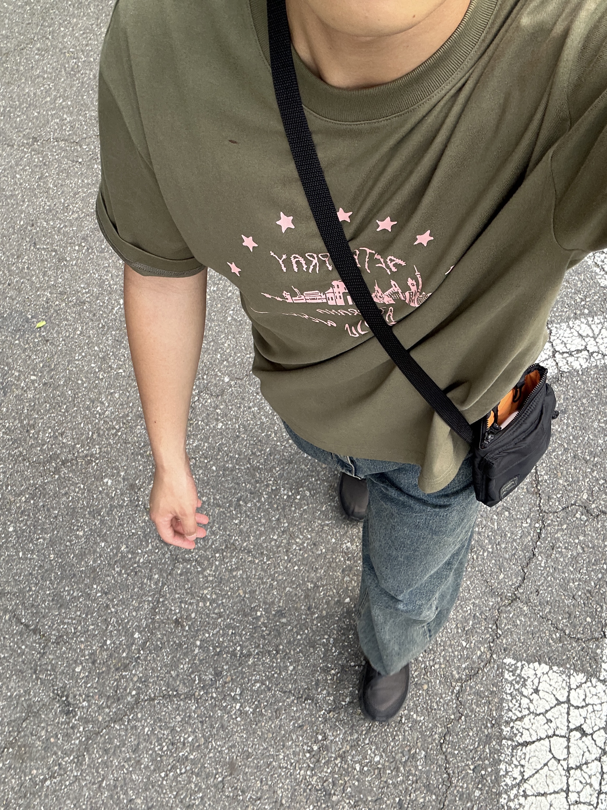 Porter Force Shoulder Pouch Black 착용 스타일