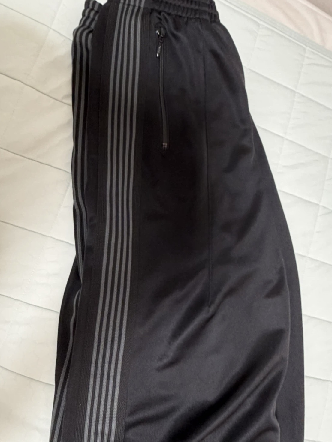 Needles H.D. Track Pants Poly Smooth Black (LHP, Studious) 착용 스타일