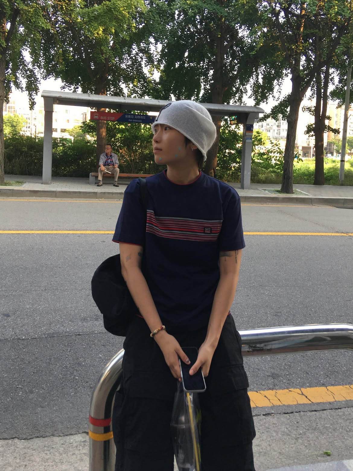 SPORT CHAMBER Spectrum T-shirt NAVY 착용 스타일 - 1
