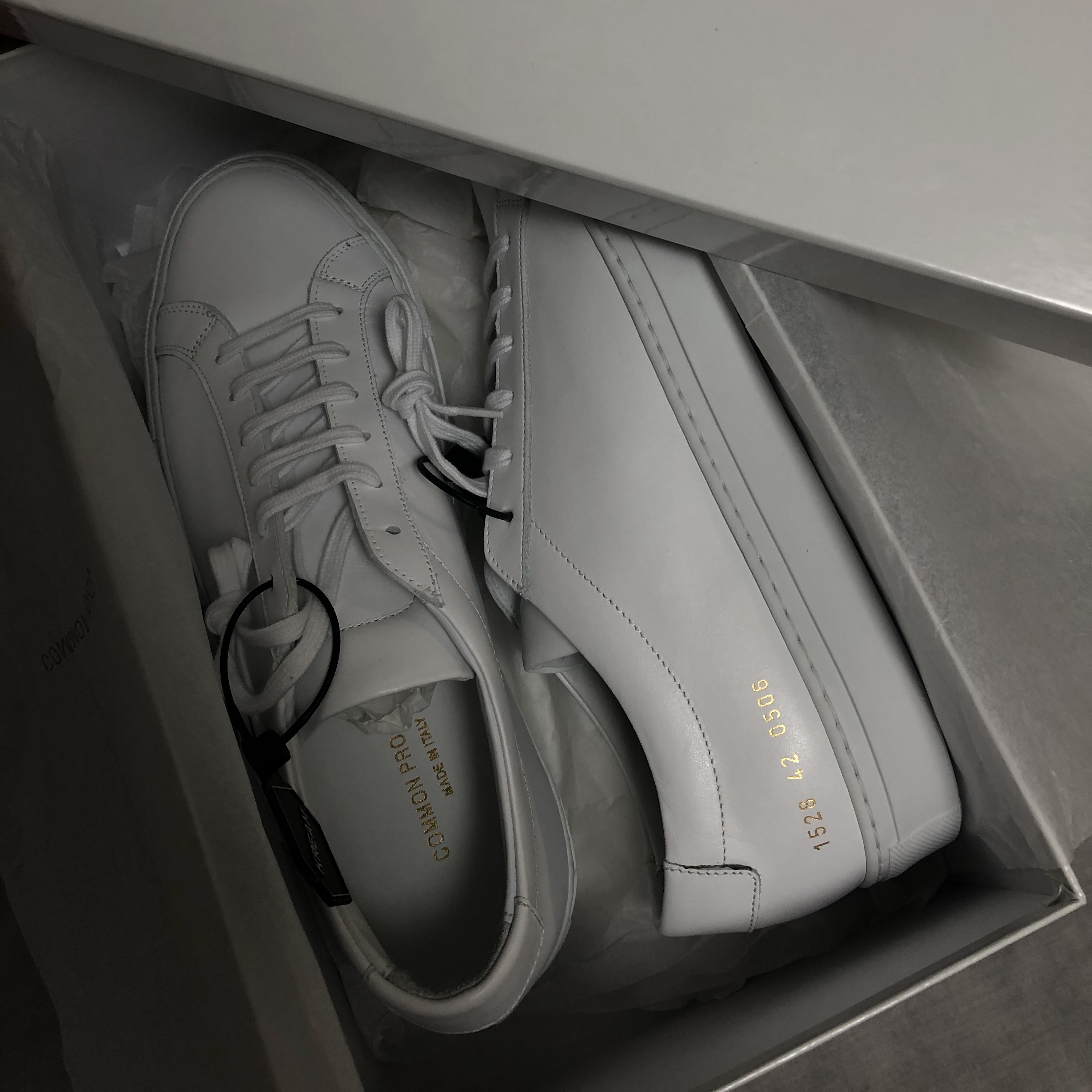 Common Projects Original Achilles Low White 착용 스타일