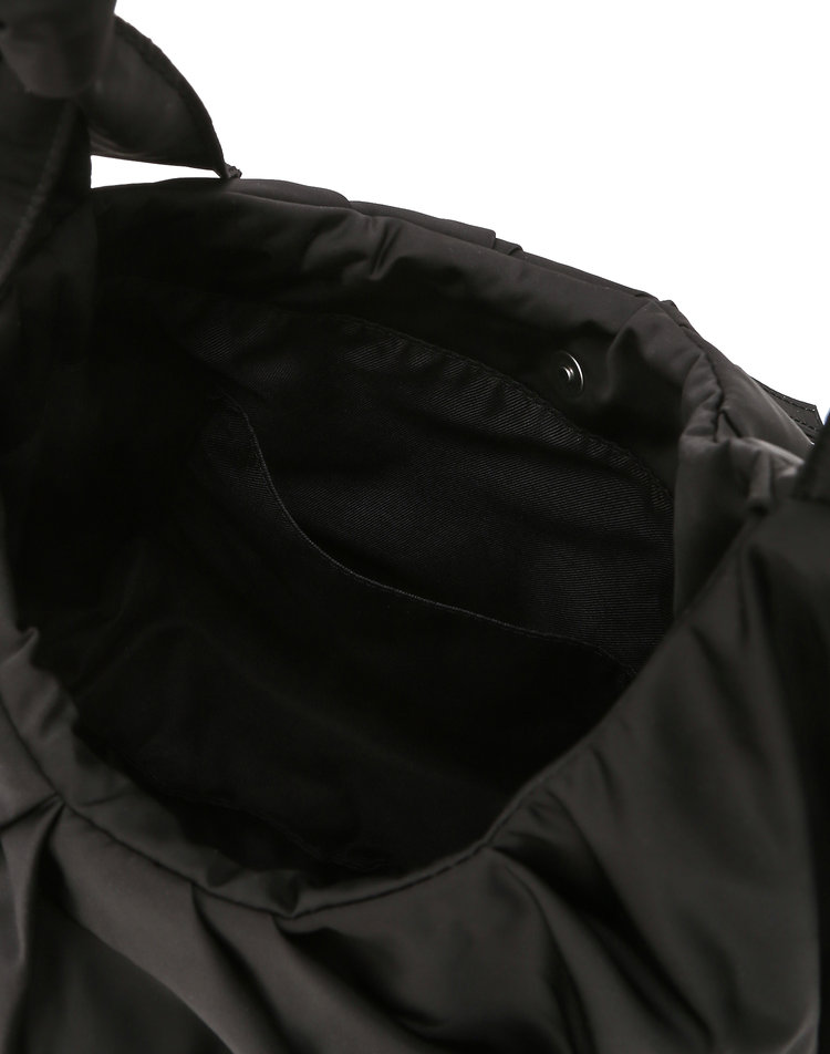 아떼 바네사브루노 액세사리 블랙 드레이프 숄더백 AABA6F980BK 블랙(Athe Vanessabruno Acc Black Drape Shoulder Bag AABA6F980BK Black) - 3