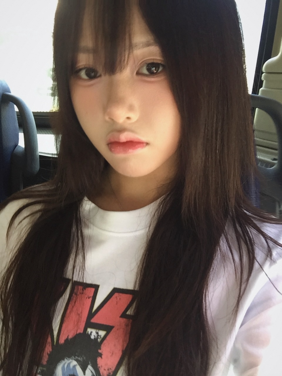 MAINBOOTH X KISS Shooting Star T-shirt White 착용 스타일 - 4