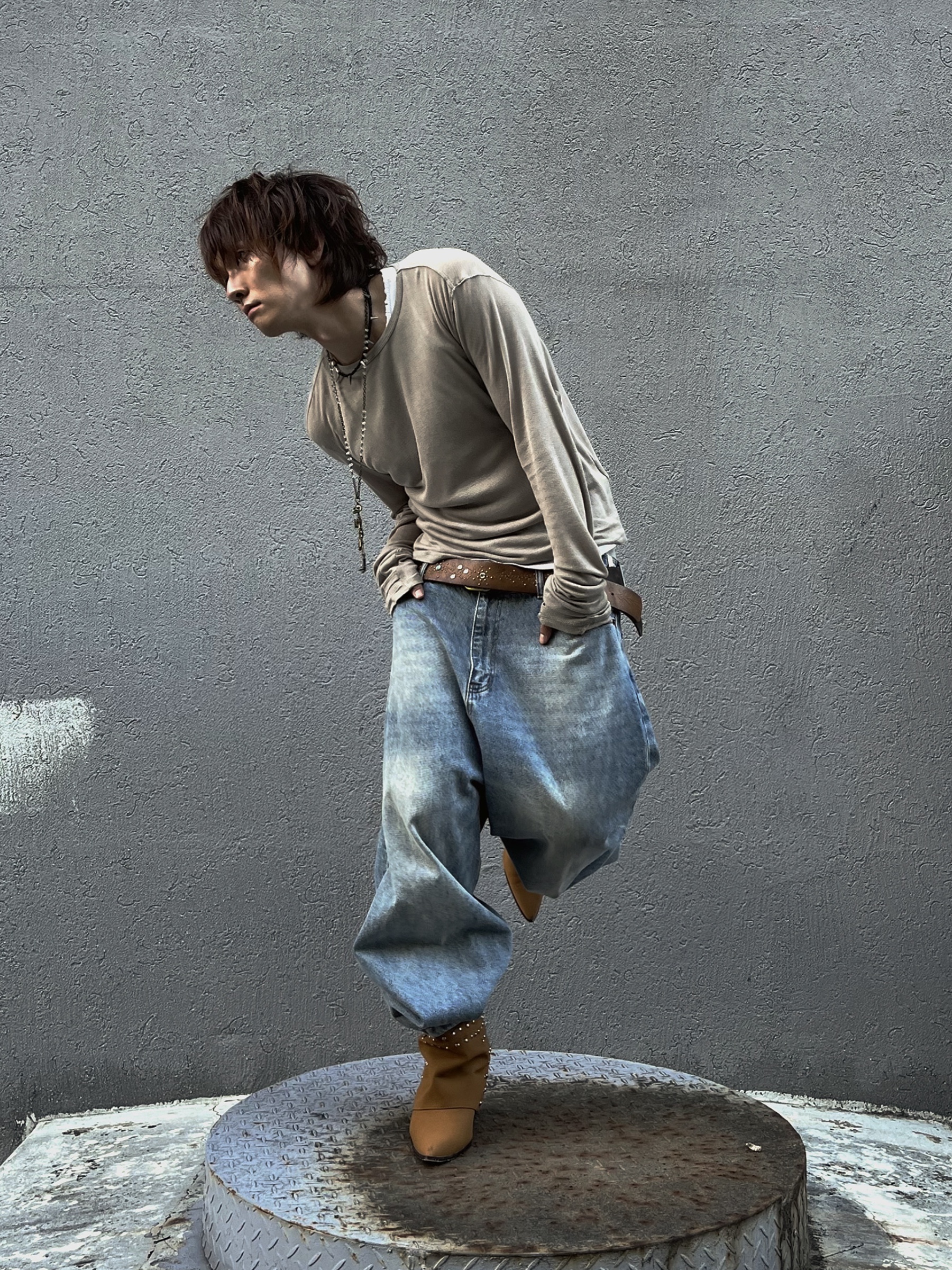 NOD Wide Baggy Denim pants Mid blue 착용 스타일 - 1
