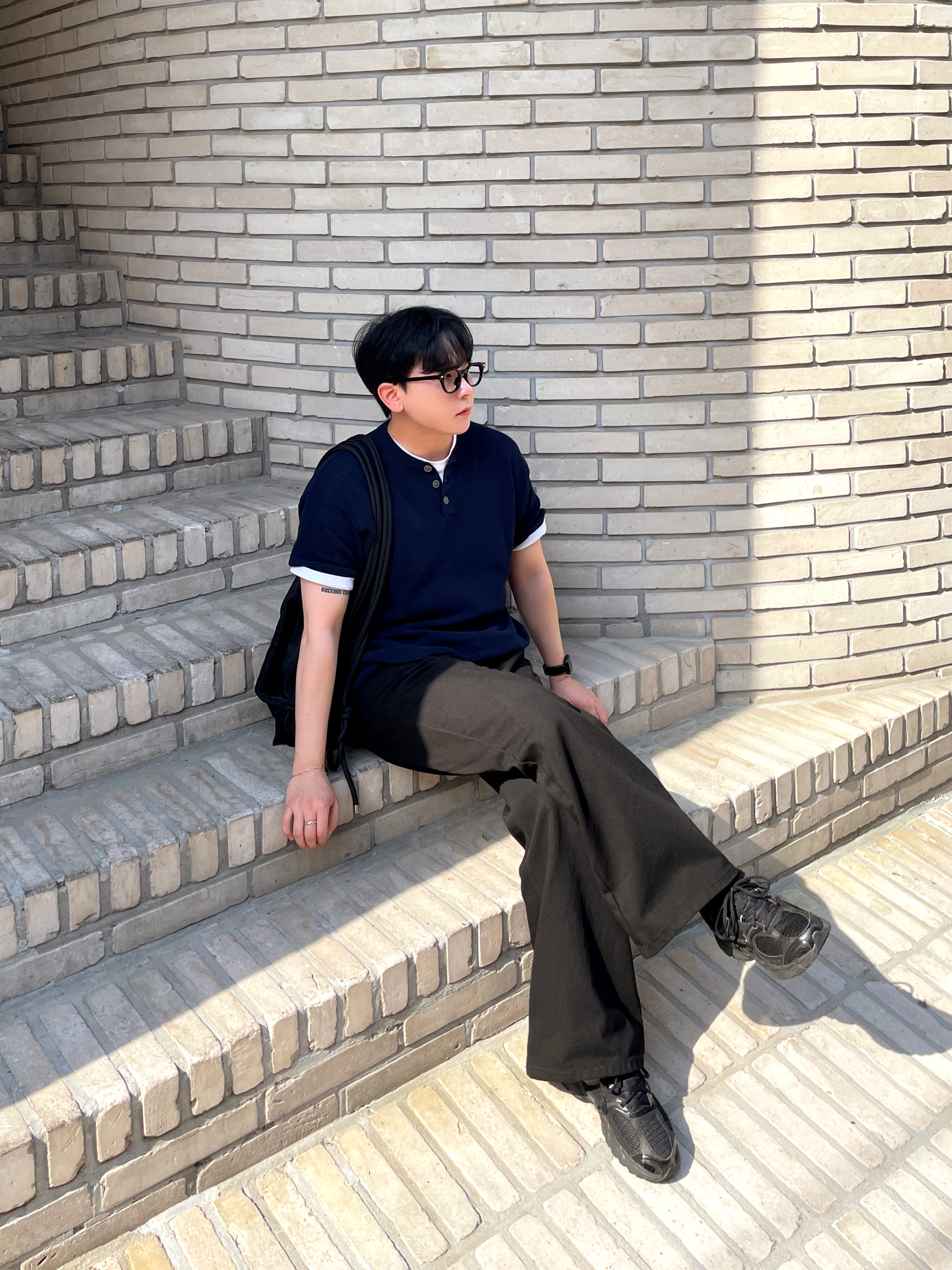 Knitted Coolever Henley Neck Half Sleeve Knit NVAY 착용 스타일 - 3