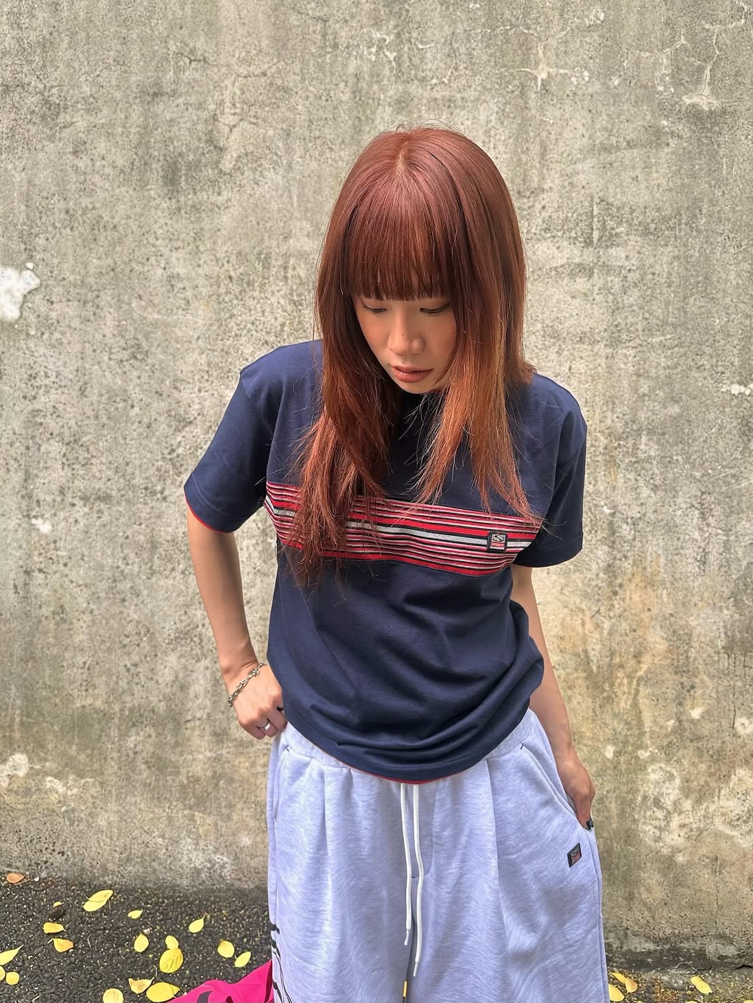 SPORT CHAMBER Spectrum T-shirt NAVY 착용 스타일 - 4