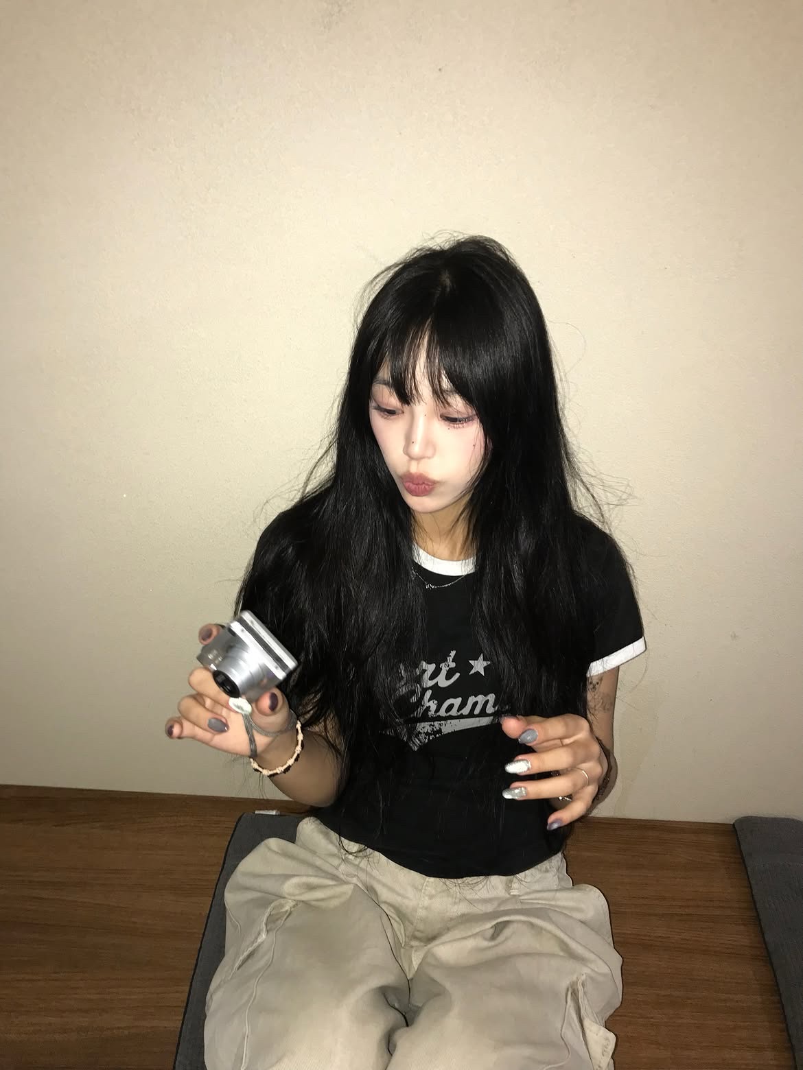 SPORT CHAMBER Active Logo T-Shirt BLACK 착용 스타일 - 5