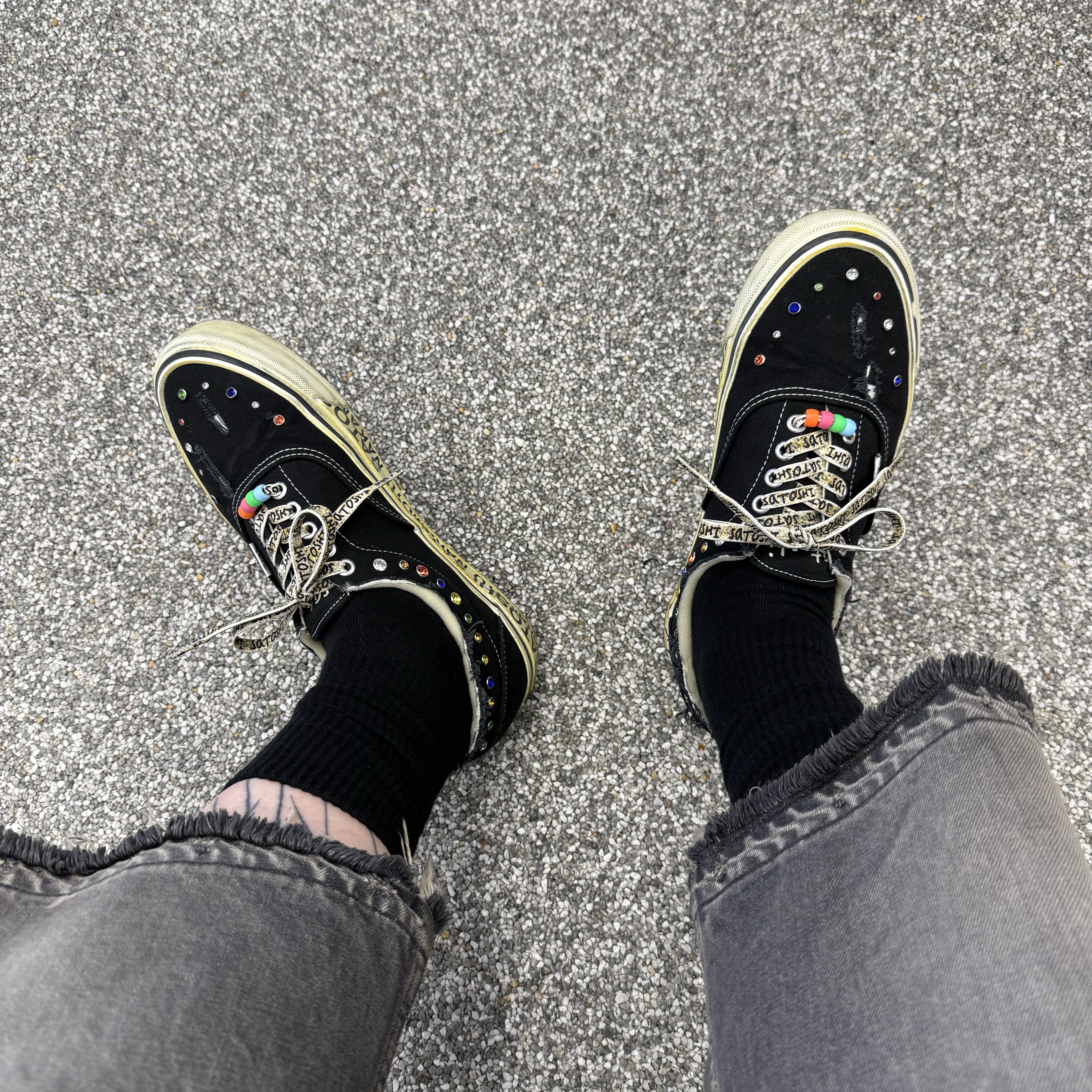Our Legacy Above Shirt Penumbra Check Sheercoat Linen, Vans x Satoshi Nakamoto OTW Era 95 Gems Black 착용 스타일 - 5