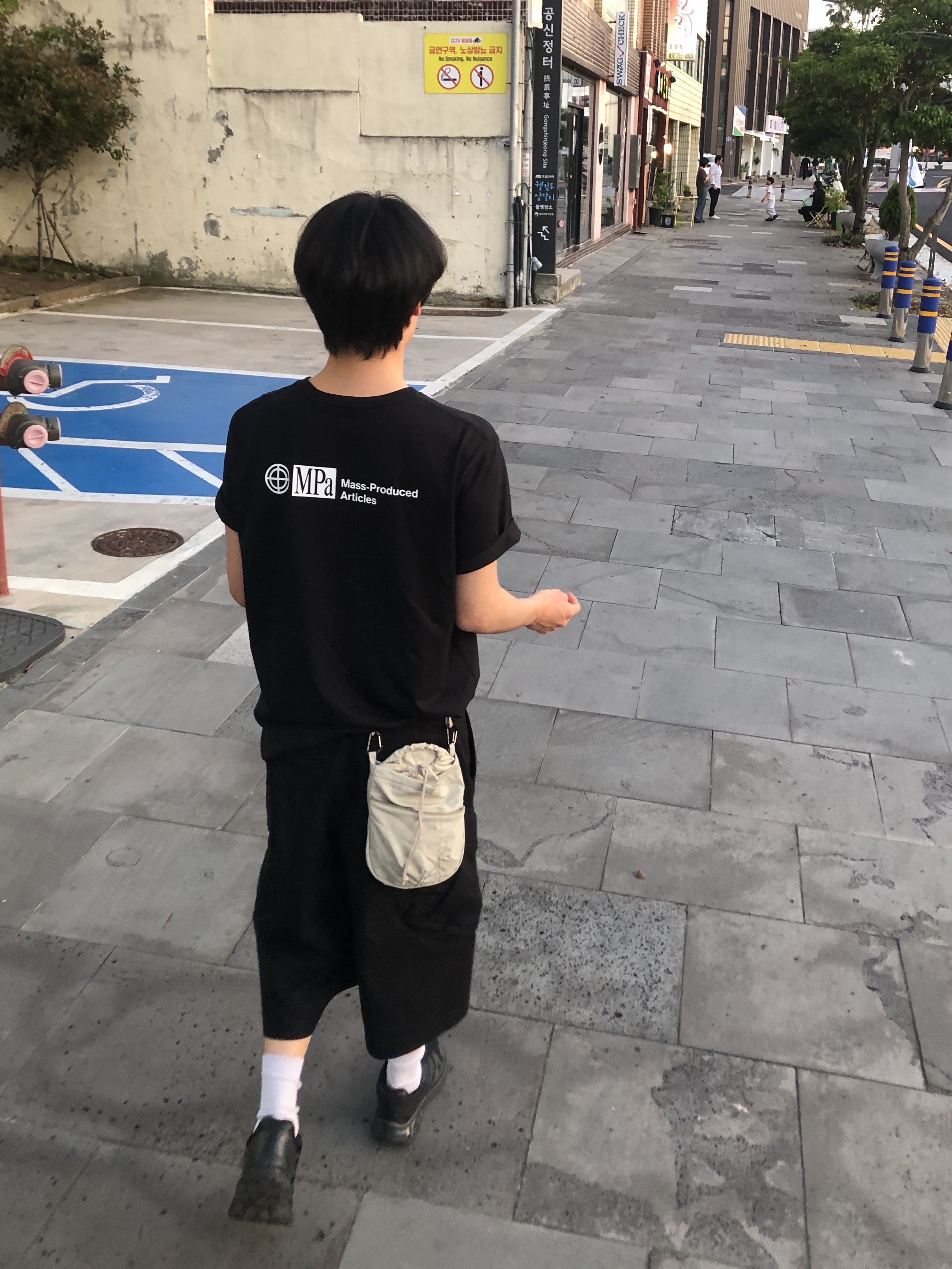 Sansan Gear Varied Cross Bag Beige - 25SS, Sansan Gear Capri Pants Black_26SS 착용 스타일 - 1