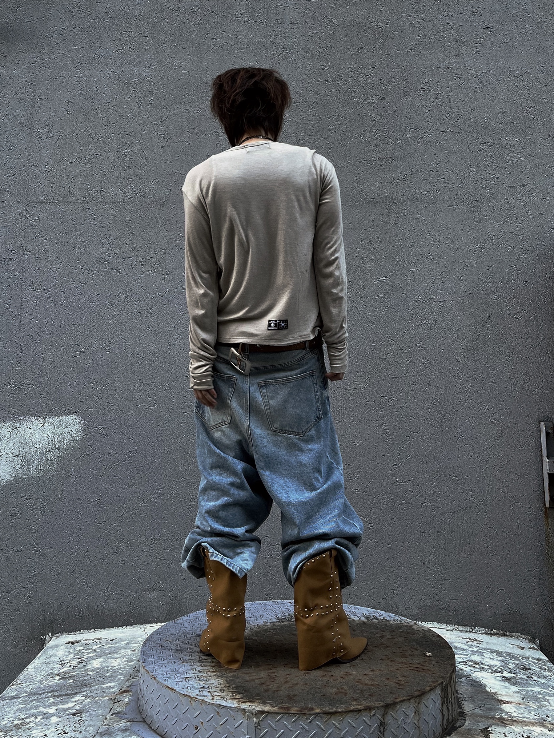 NOD Wide Baggy Denim pants Mid blue 착용 스타일 - 5