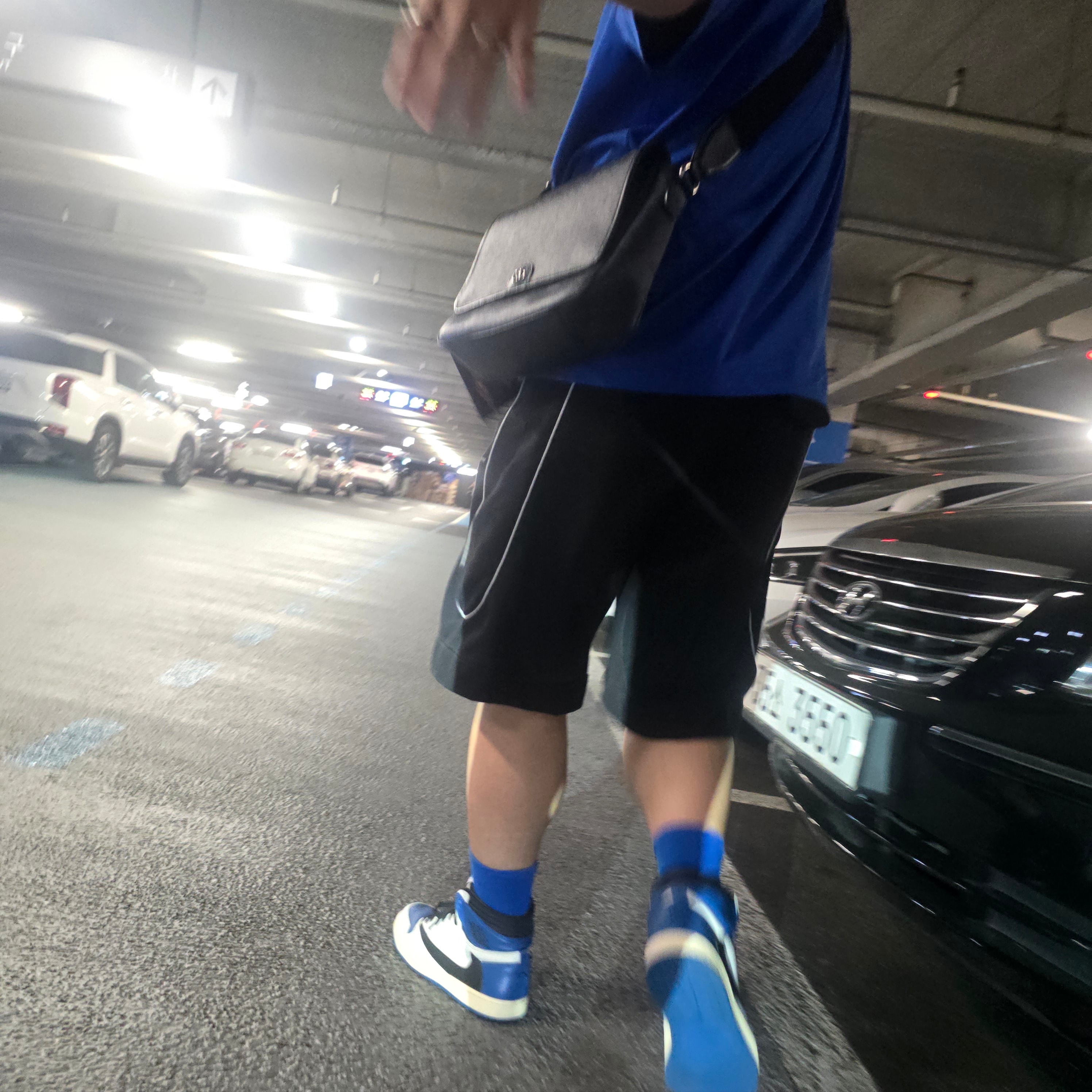 Ader Error Tever Logo Sweatshorts Noir, Jordan 1 x Travis Scott x Fragment Retro High OG SP Military Blue 착용 스타일 - 2