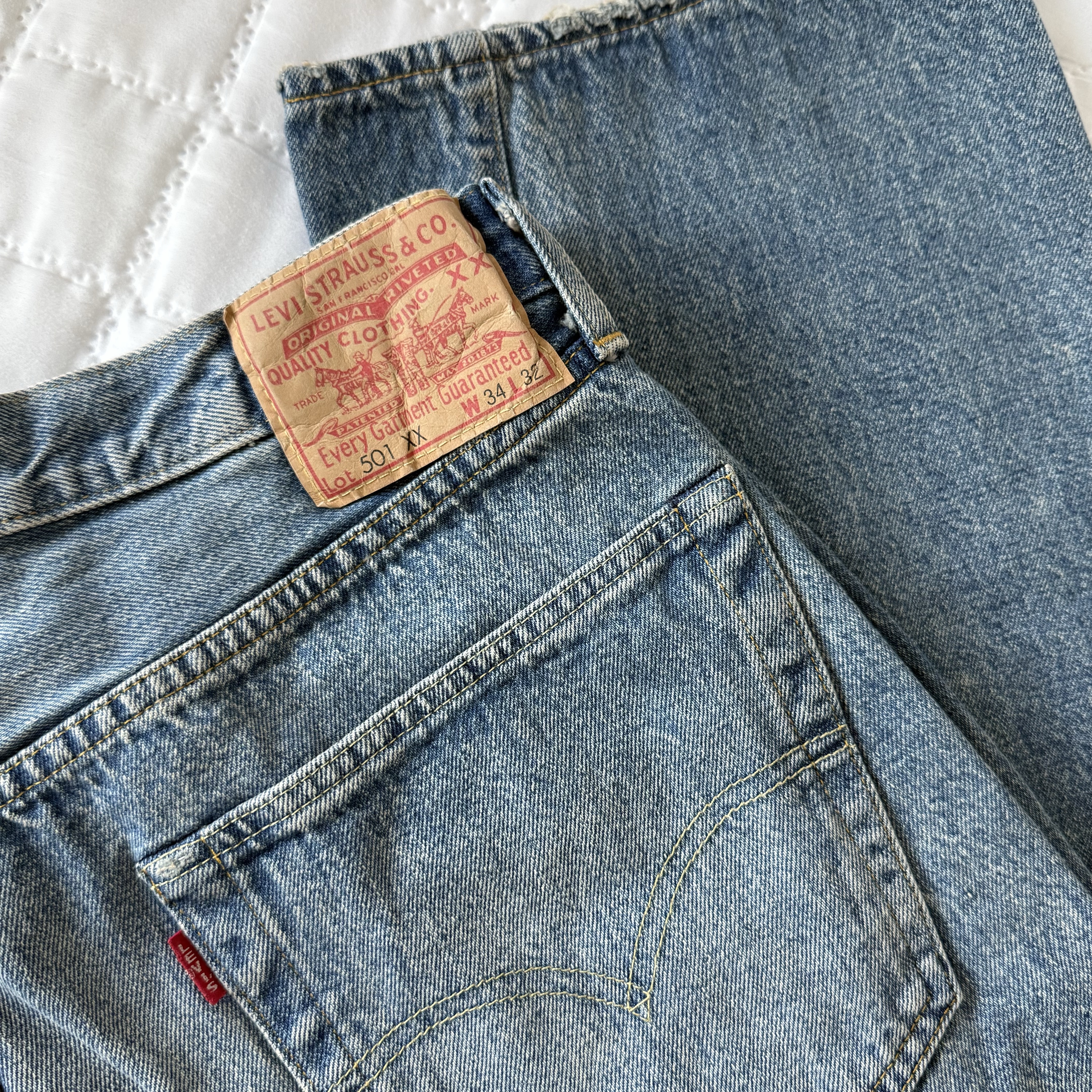 Levi's 1955 501 Jeans Dornick Blue 착용 스타일 - 2