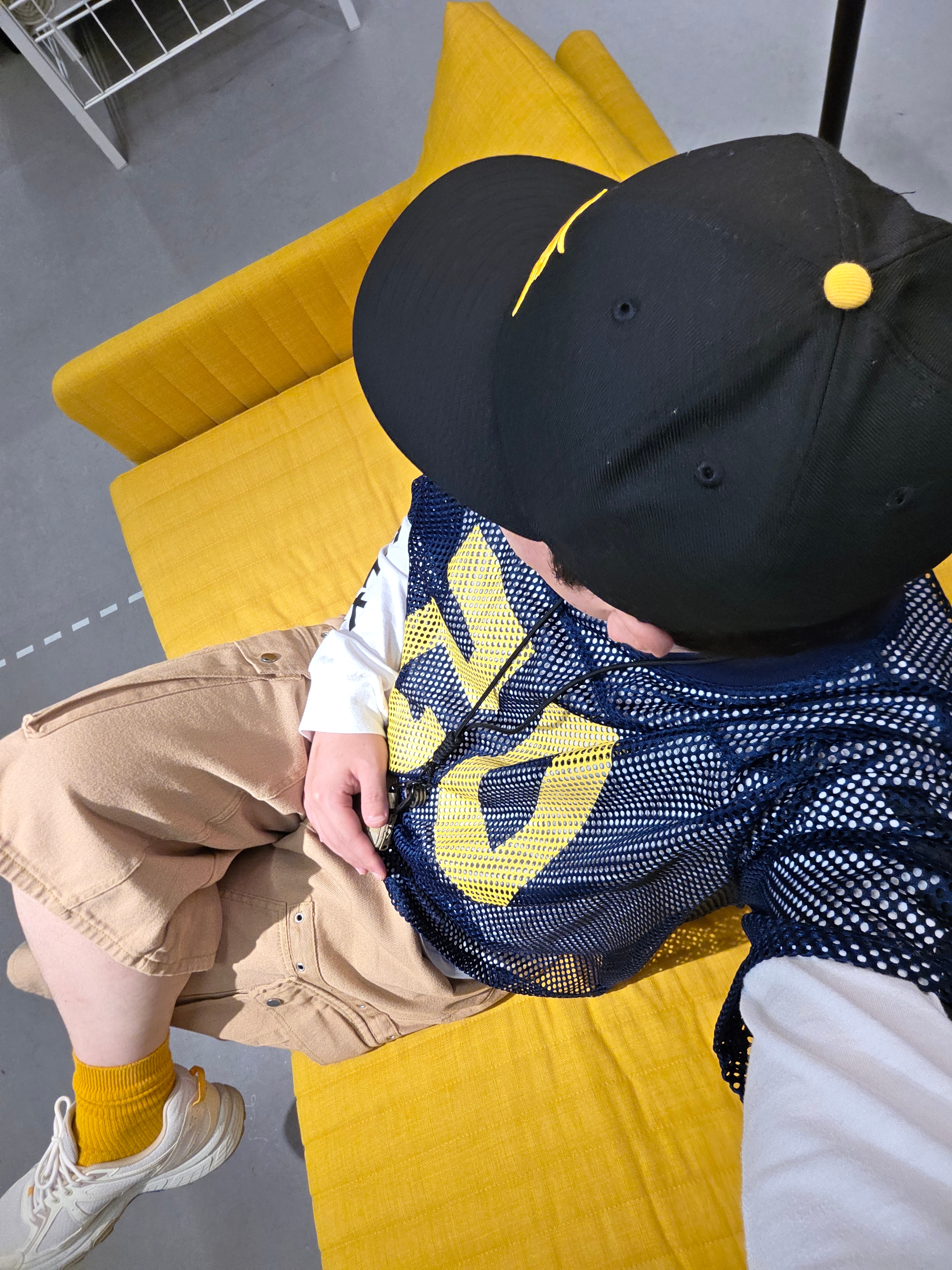 Asics Gel-Venture 6 SPS Smoke Grey Birch, Essentials x New Era Classic Collection 59FIFTY Fitted Cap Pittsburgh Pirates 착용 스타일 - 3