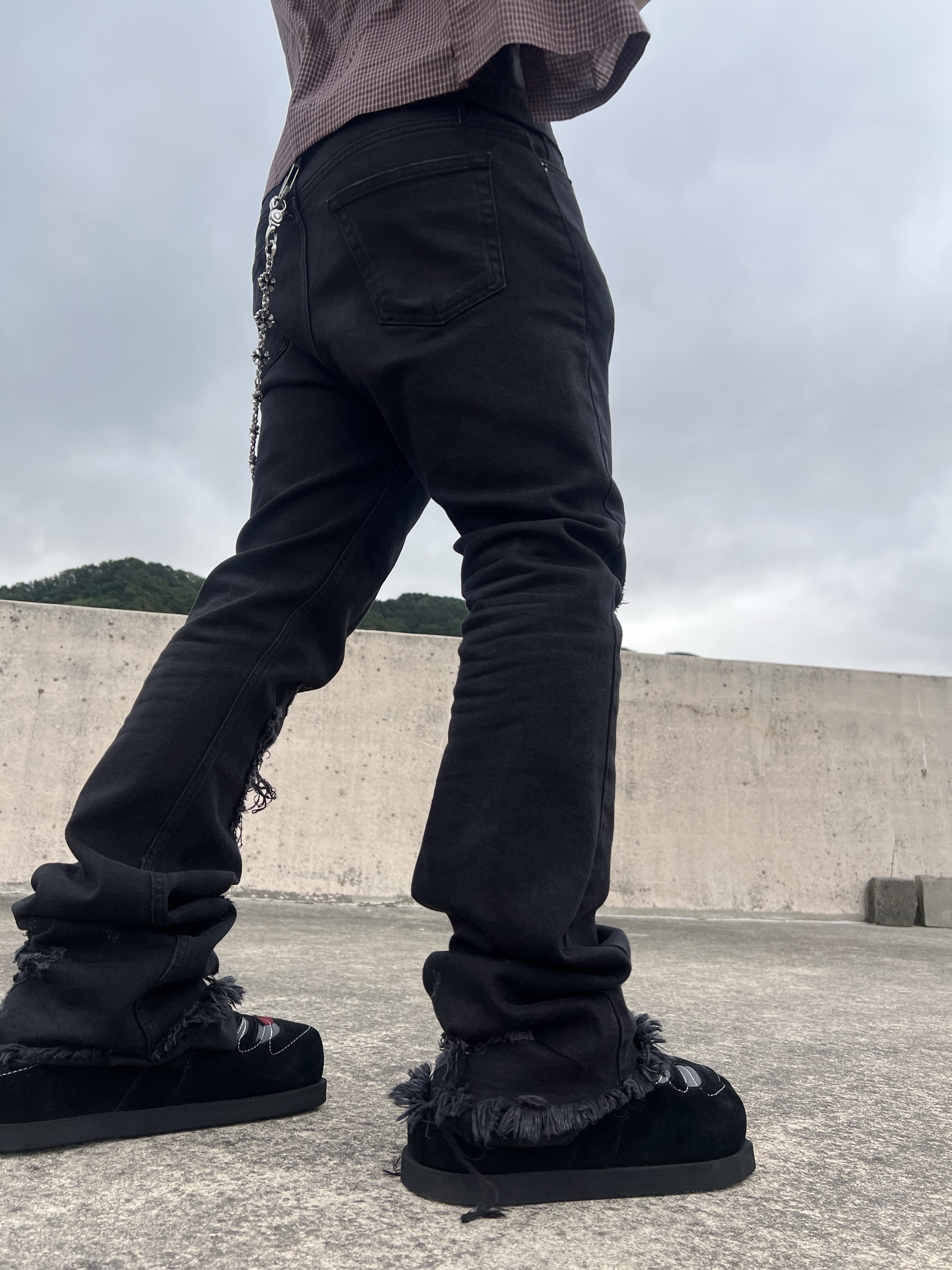 Undermycar Crewgu Double Layered Flared Jeans Moonless Night - 23FW 착용 스타일 - 8