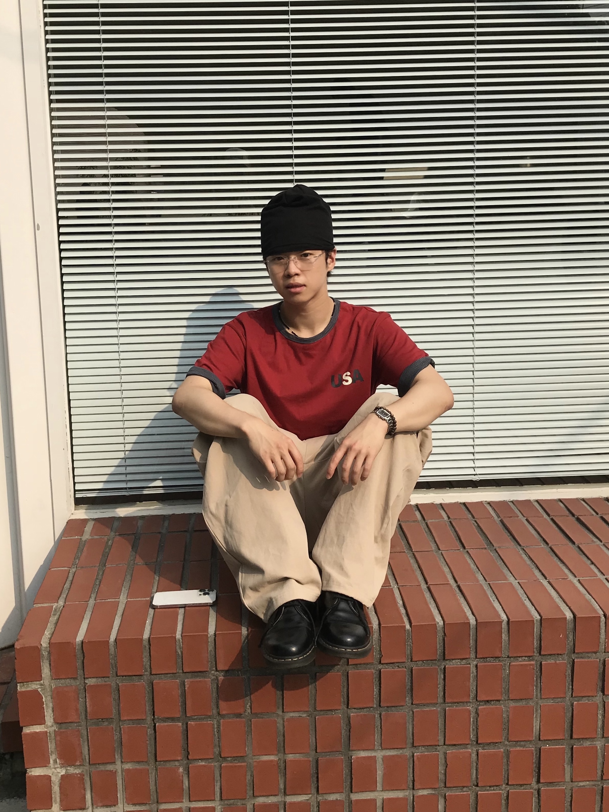[KREAM 단독] Hangle Blue Light Silver Titan Square Rimless, Dr. Martens 1461 Nappa Black 착용 스타일 - 3