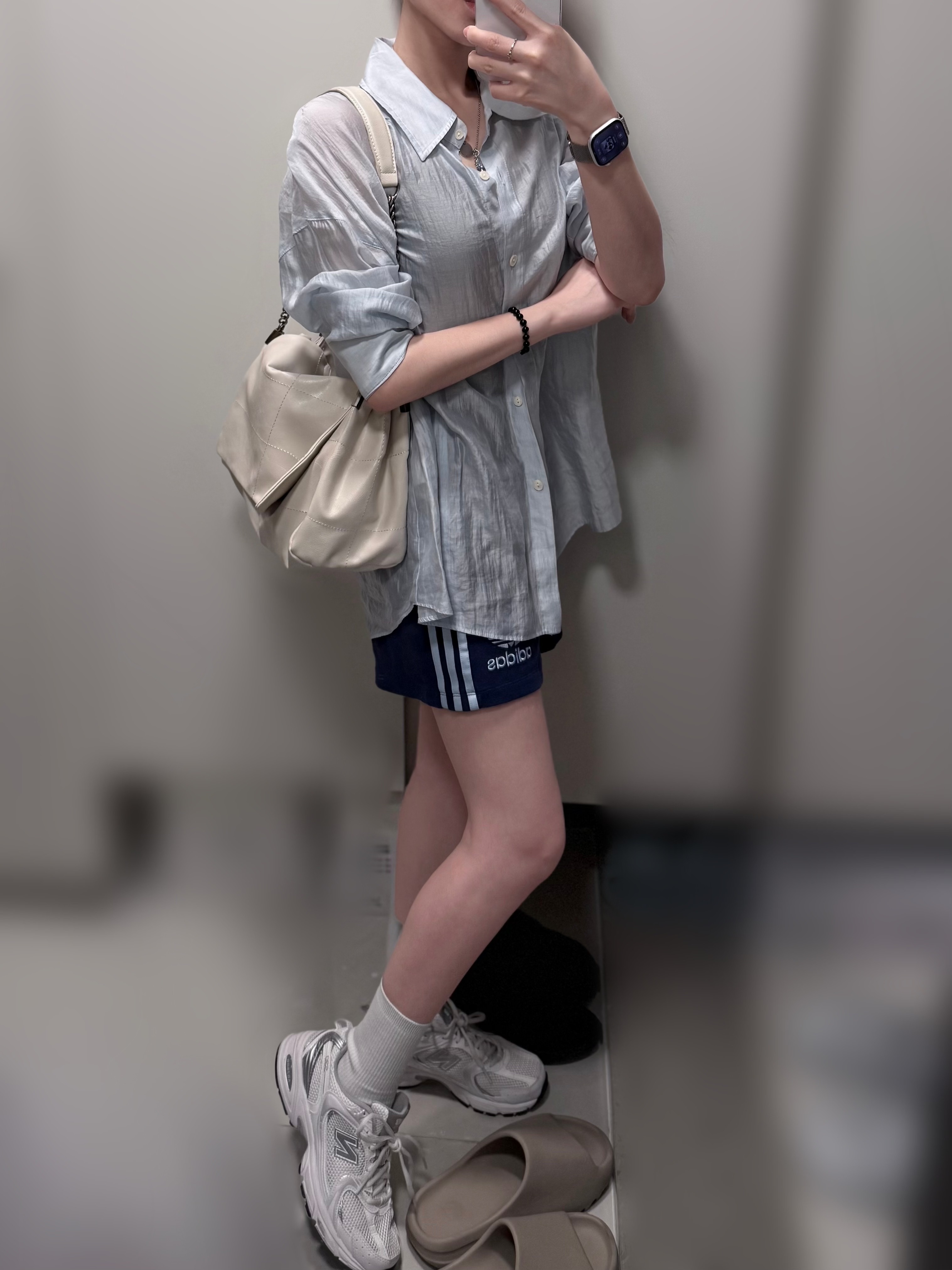 New Balance 530 Munsell White Silver Metallic, (W) Adidas Terry Shorts Dark Blue - KR Sizing 착용 스타일