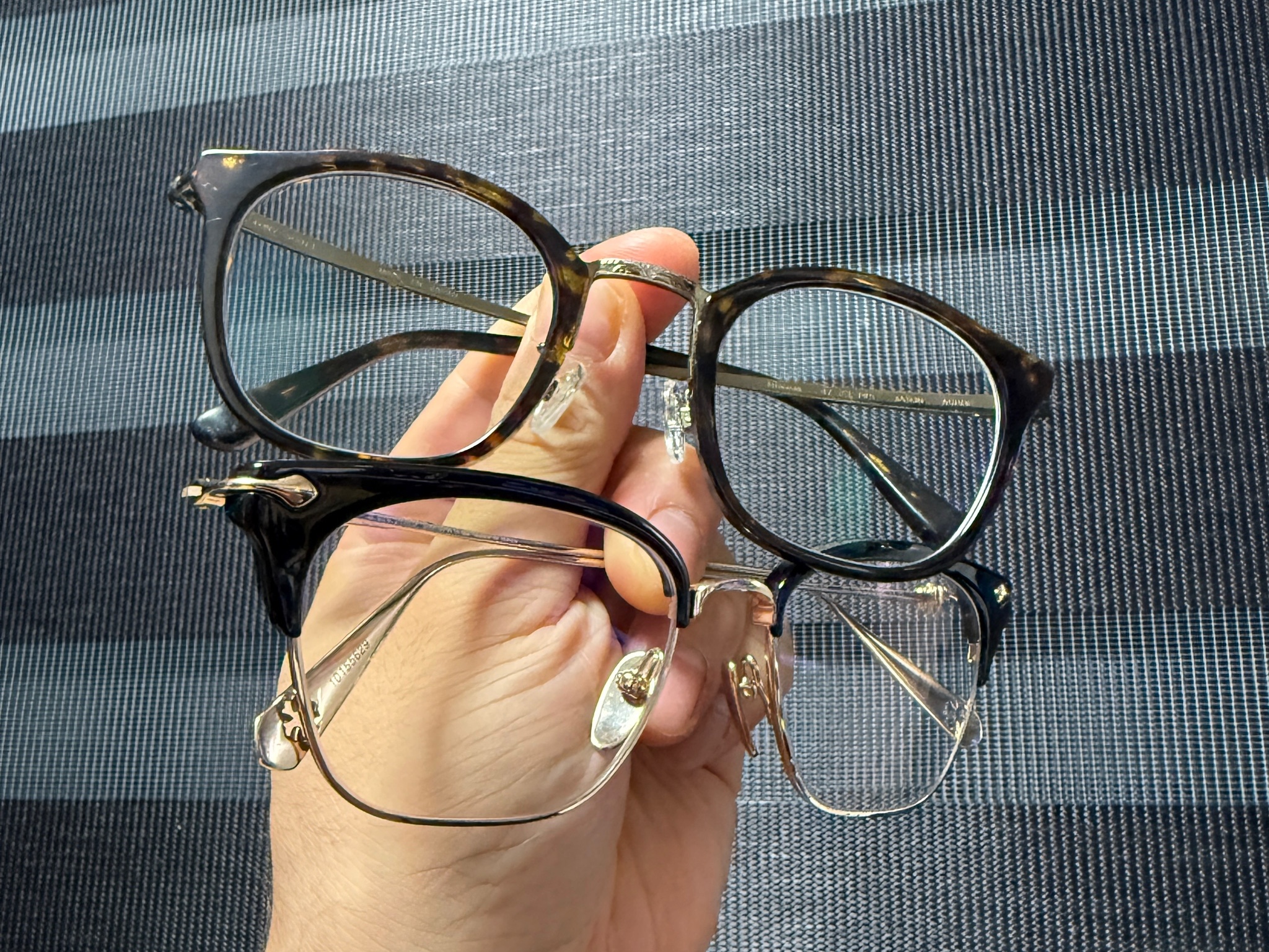 Chrome Hearts Sluntradiction 54 Black Gold Plated - Titanium Nose Pad 착용 스타일