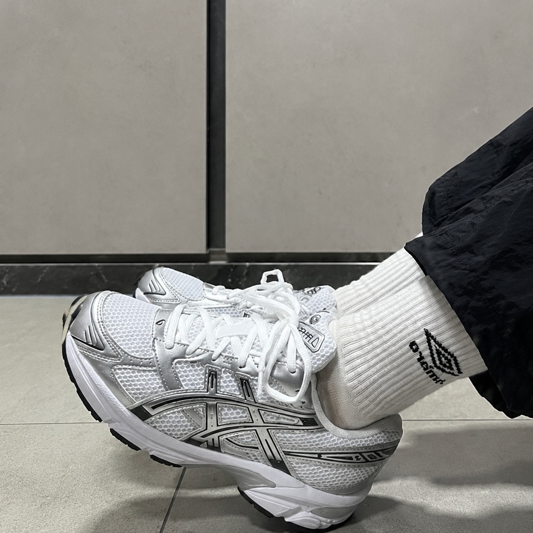 Asics Gel-1130 White Pure Silver 착용 스타일