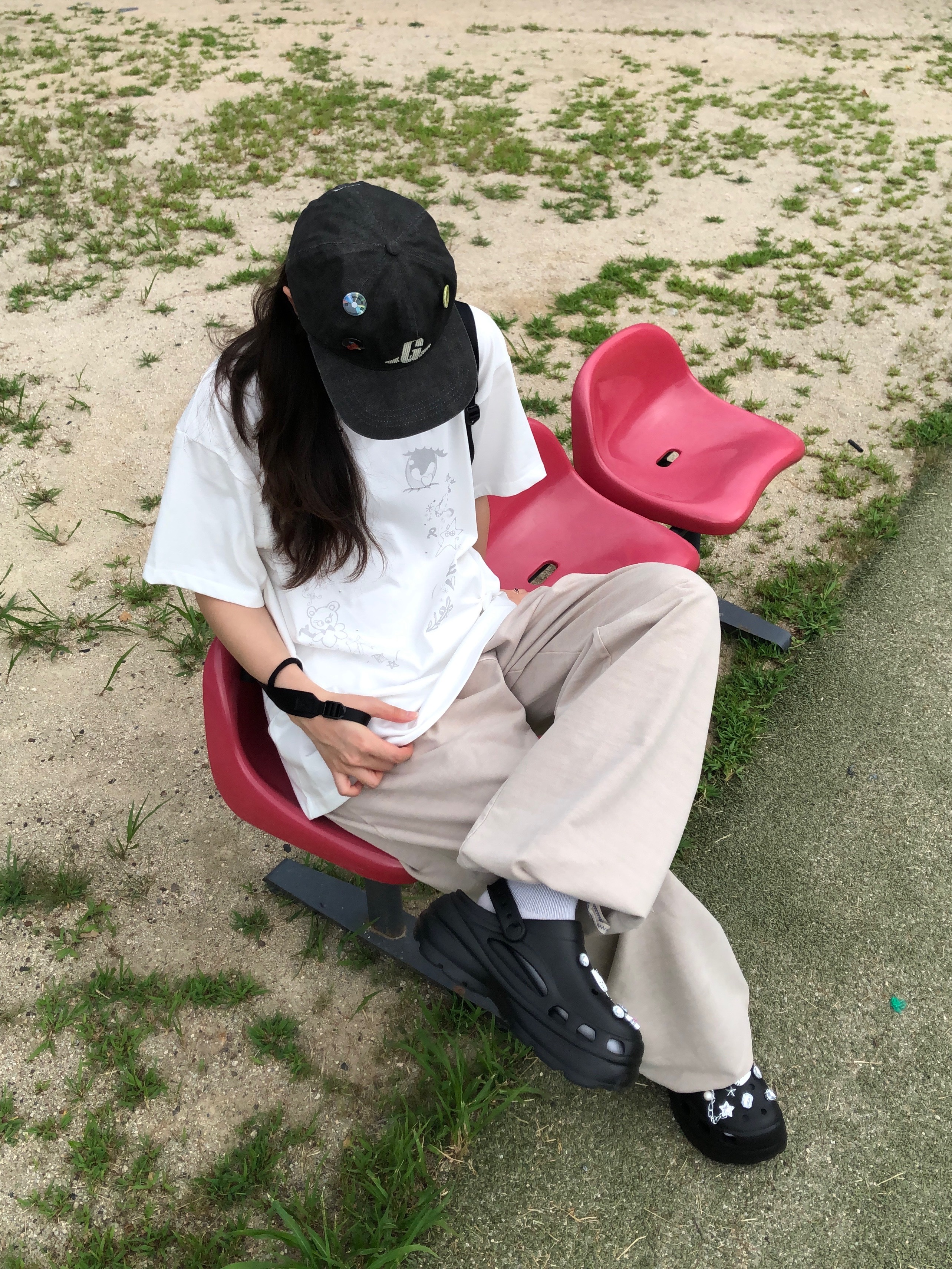 The North Face Ultra-Z Backpack Charcoal - 26SS 착용 스타일 - 2