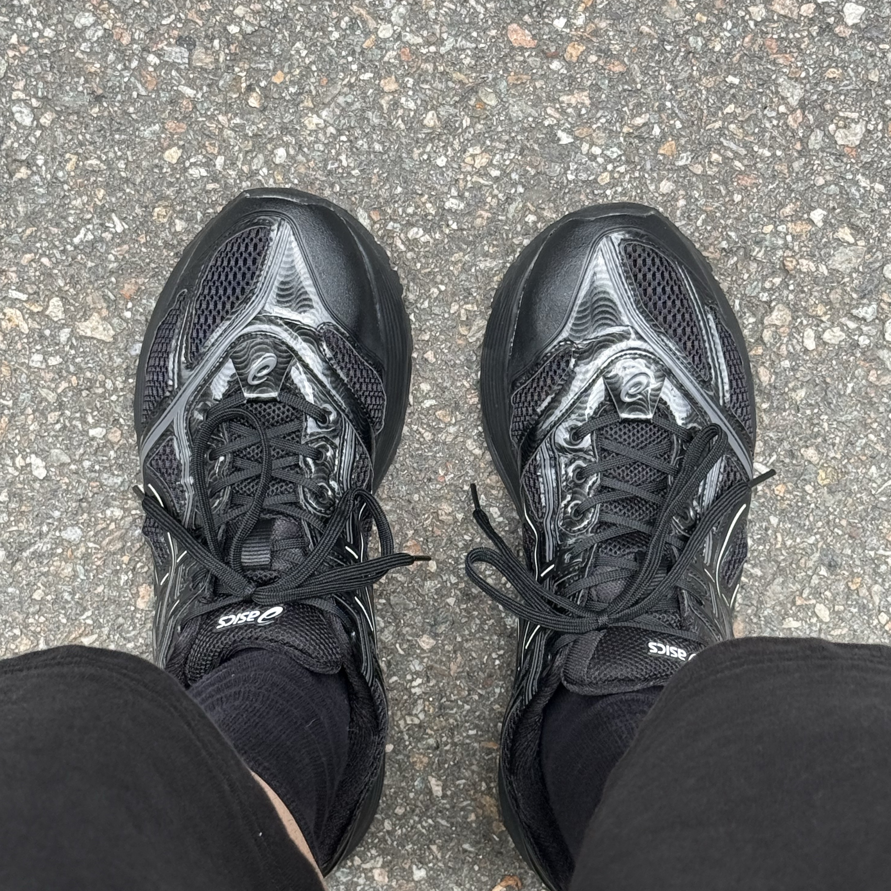 Asics x Kiko Kostadinov Gel-Korika Black 착용 스타일 - 1