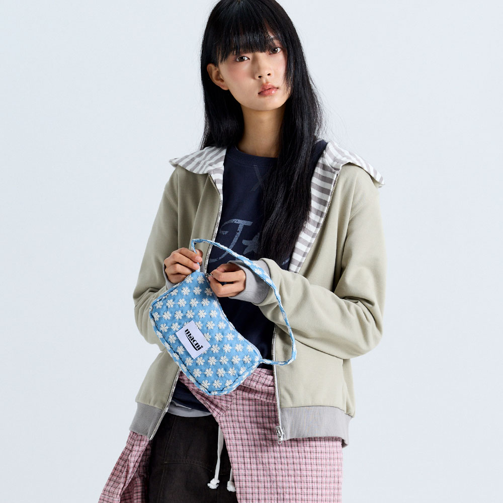 마크니 플라워 미니 파우치 숄더백 스카이 블루(MACNI Flower Mini Pouch Shoulder Bag Sky Blue) - 3