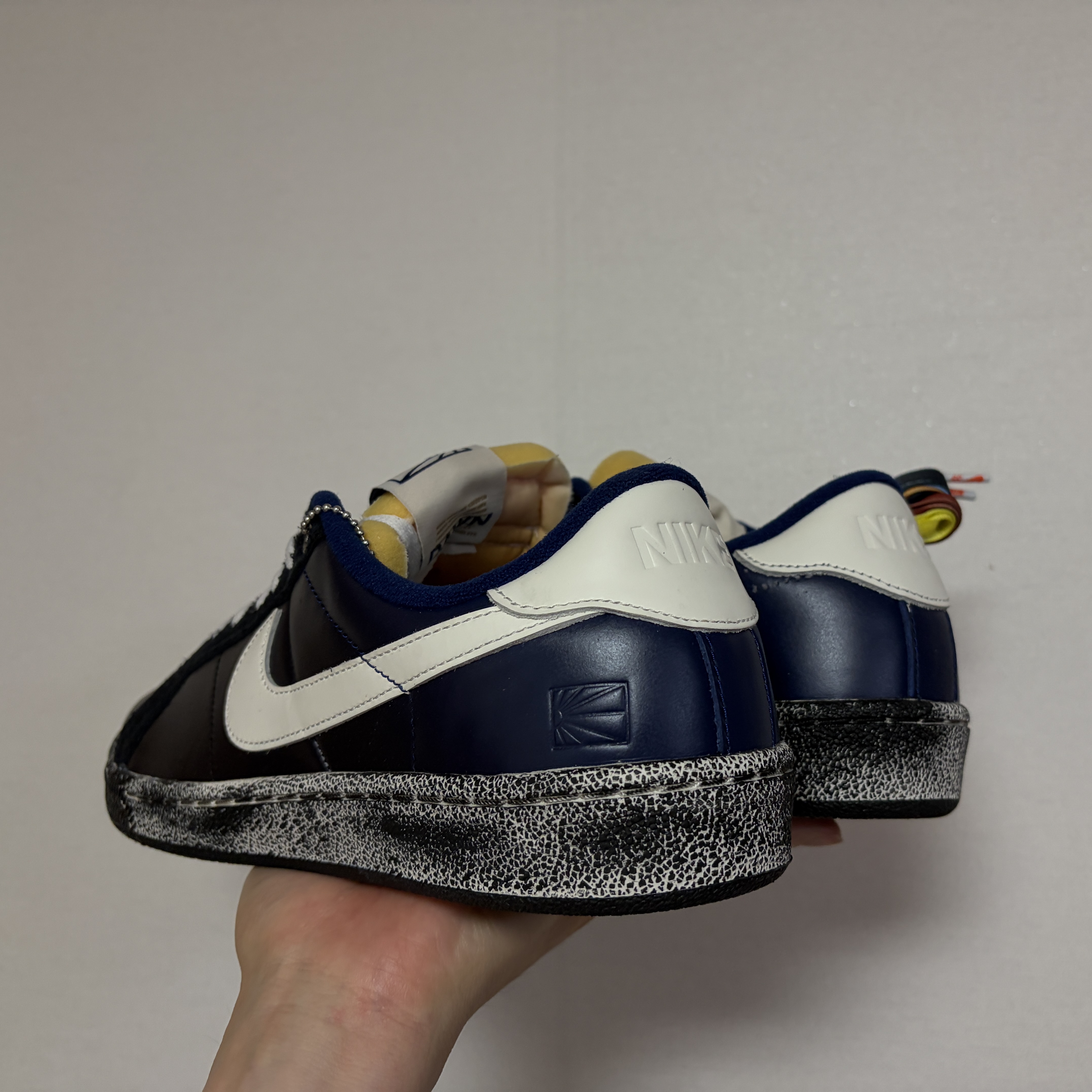 Nike x Rassvet SB Zoom Tennis Classic Blue Void and Sail 착용 스타일 - 2