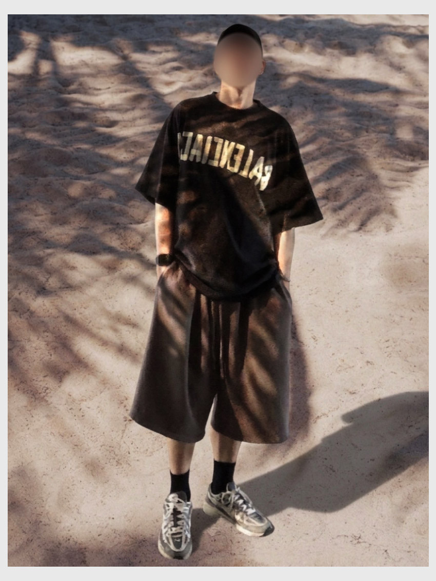 Undermycar MU.127 Classic Logo Brush Washed Sweat Shorts Mocha, Balenciaga Tape Type Medium Fit T-Shirt Faded Black 착용 스타일 - 1