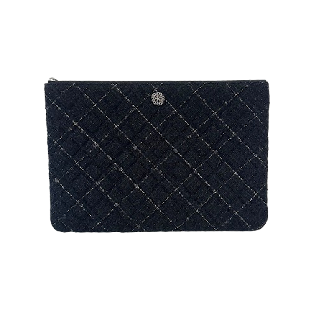 ITOHS3R589GG Chanel Tweed Quilted Clutch Bag