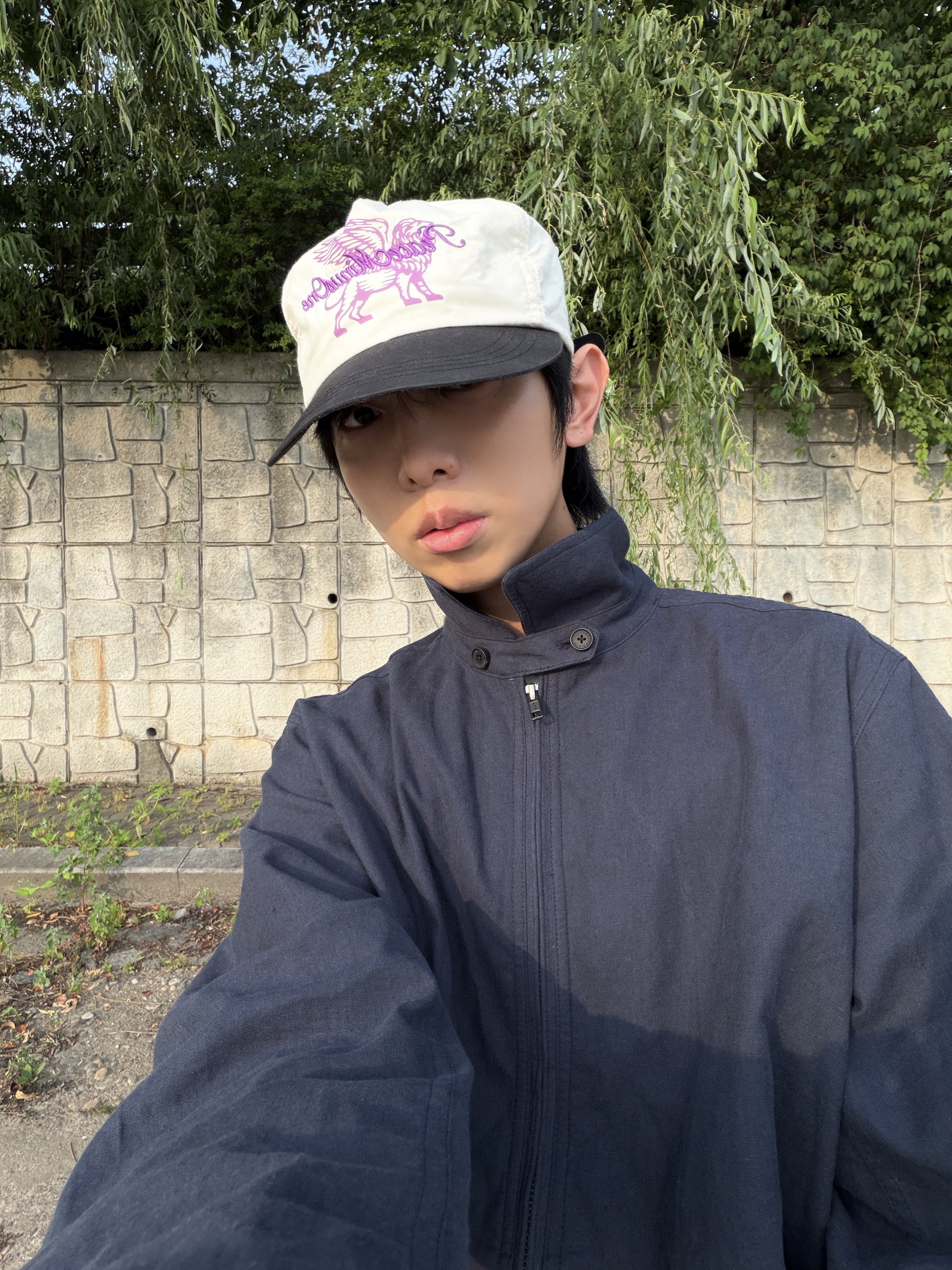 Peaceminusone x Joopiter Five-Panel Baseball Cap White Purple, Oofos Ooriginal Plus Black 착용 스타일 - 2