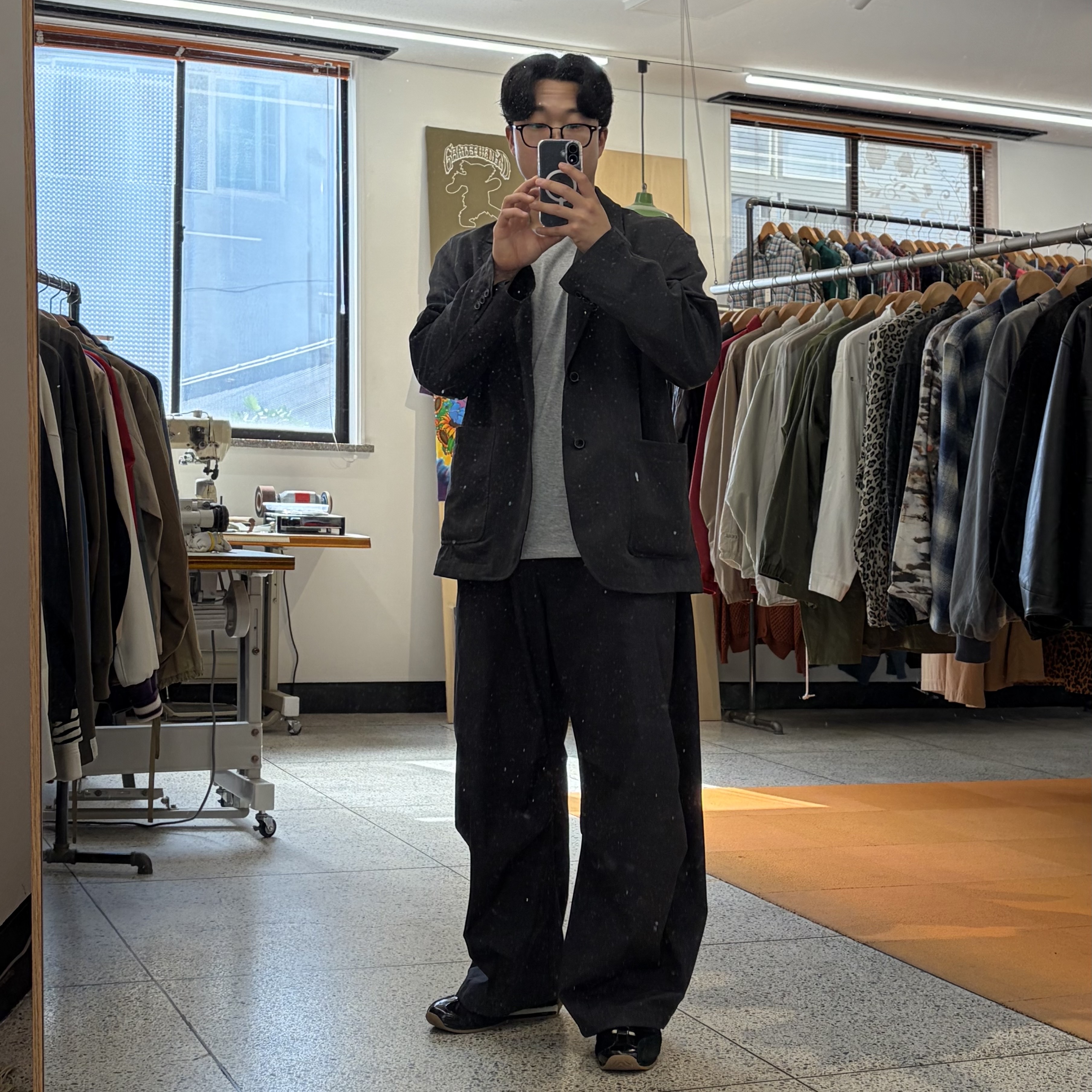 Adidas x Song for the Mute Country OG Core Black Cream White, Amomento Men's Cupro Two Tuck Wide Pants Black - 26SS 착용 스타일 - 3