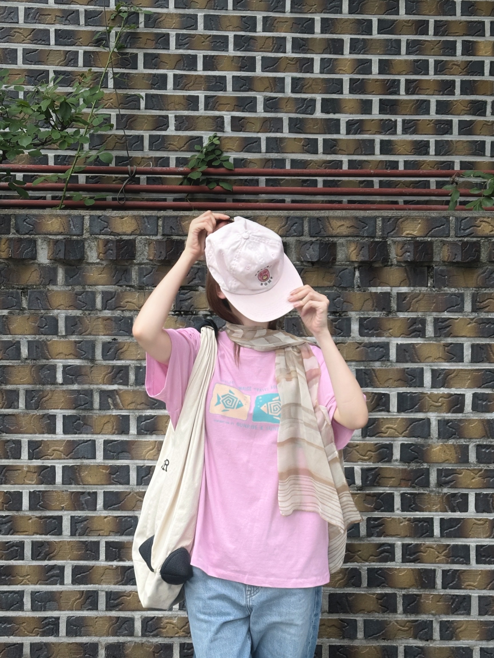 Oofos x Takahiromiyashita The Soloist Last Night I Dreamed That Somebody Loved Me The Sound of The Soloist Flip-Flop Black 착용 스타일 - 4
