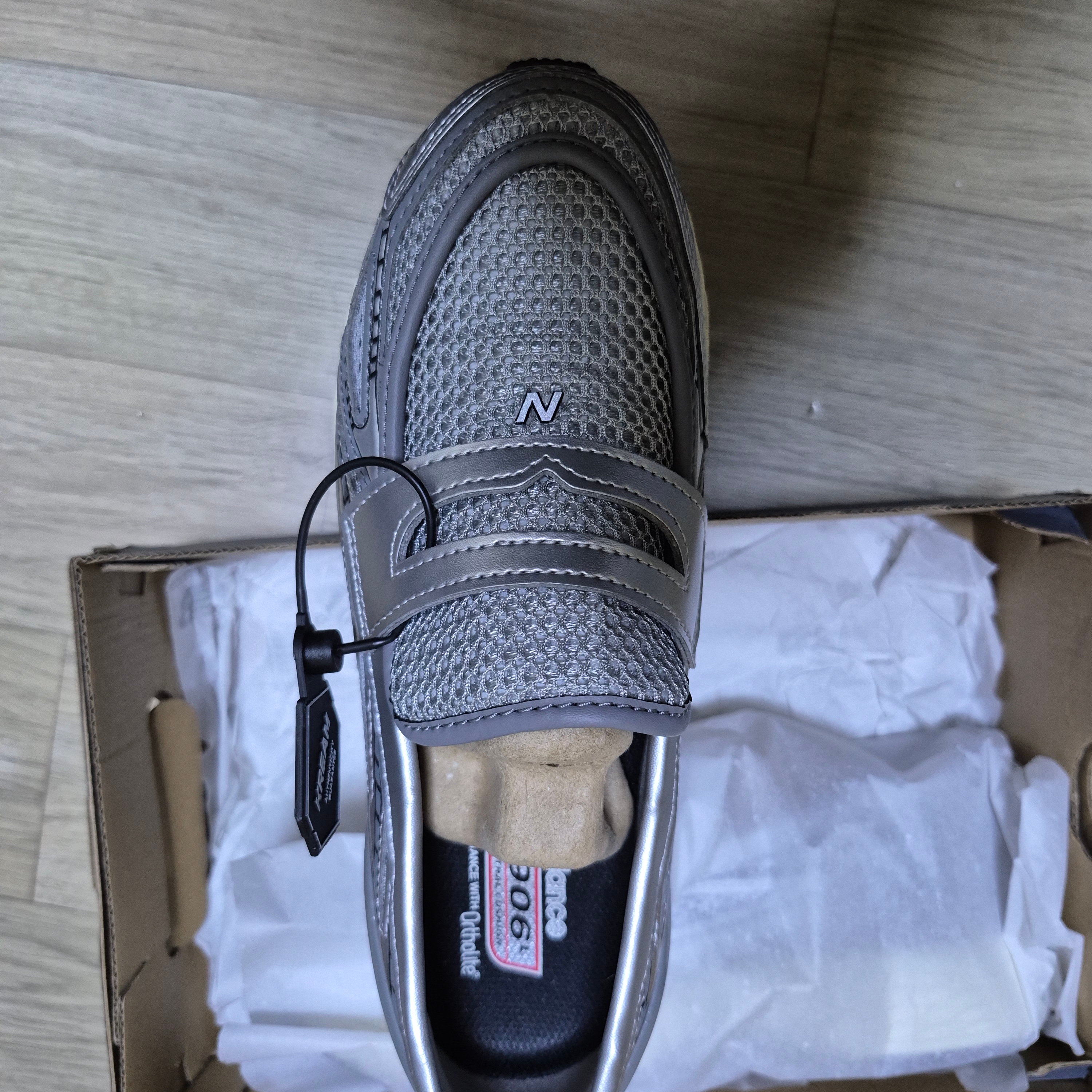 New Balance 1906L Grey Silver 착용 스타일 - 4