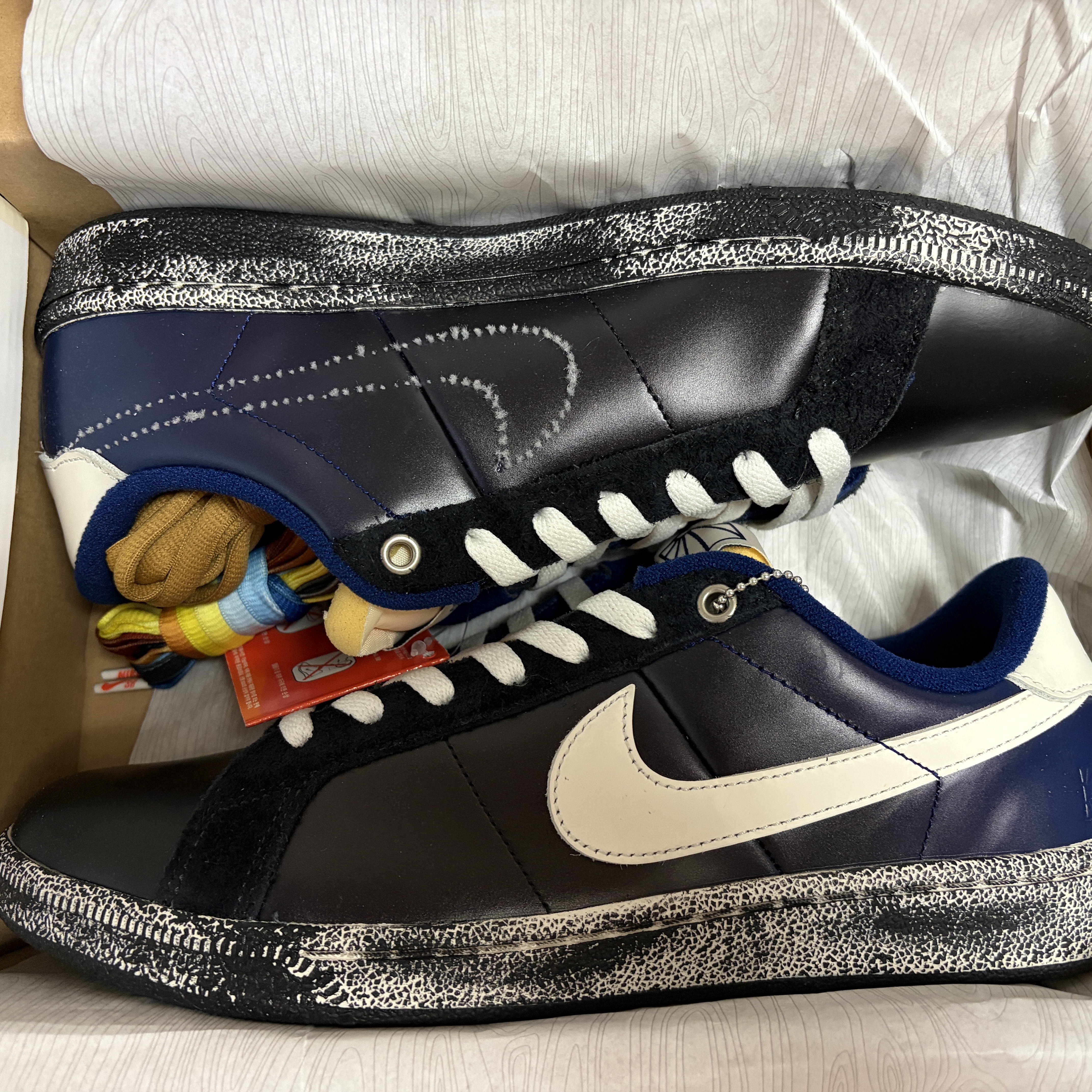 Nike x Rassvet SB Zoom Tennis Classic Blue Void and Sail 착용 스타일 - 4