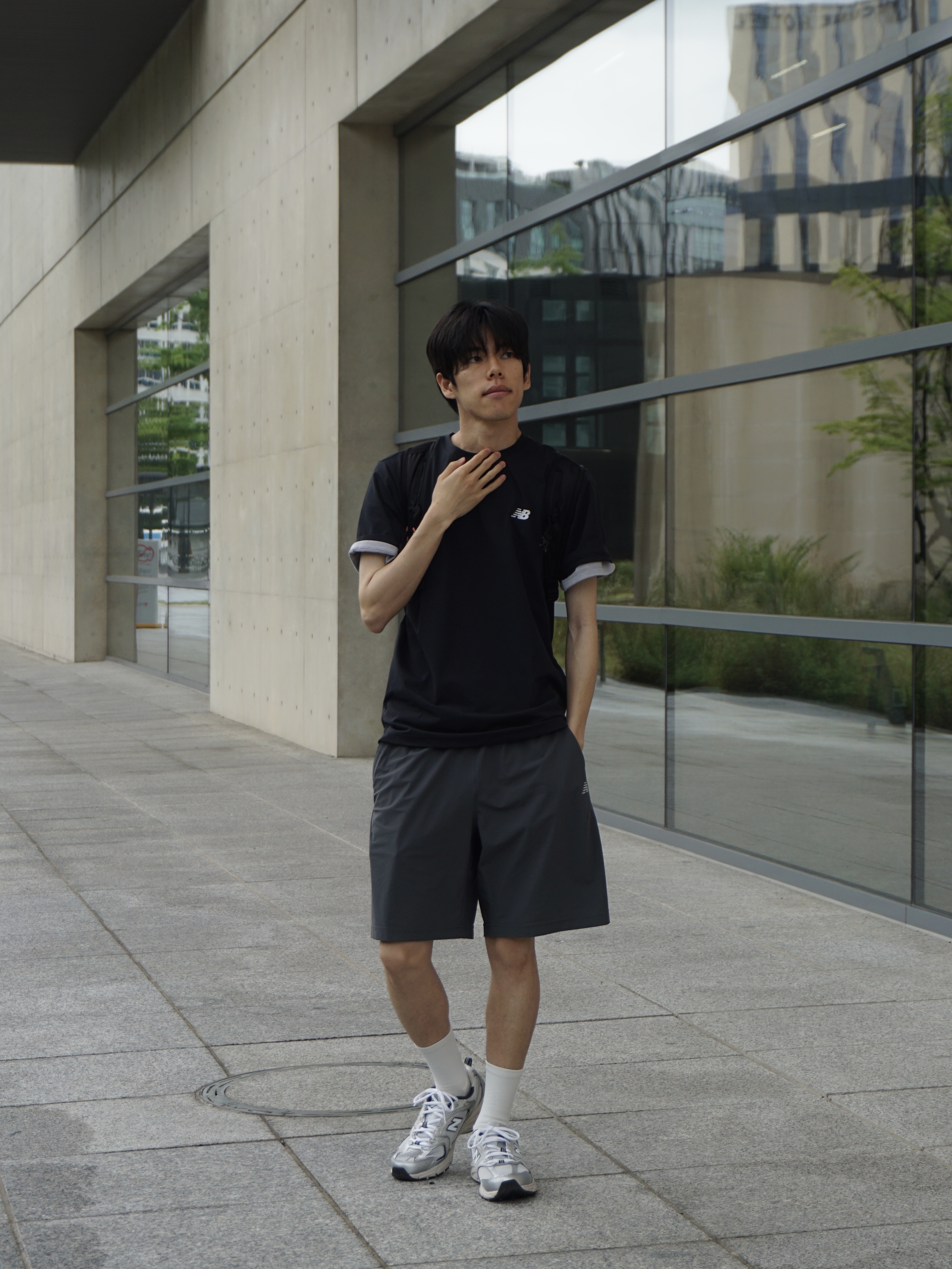 New Balance Sport Essential T-Shirt Black 착용 스타일 - 1