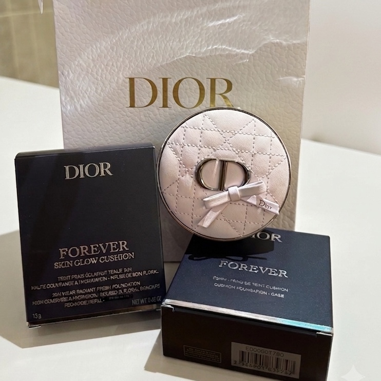 Dior Forever Cushion Case Limited Edition Pink Bow 착용 스타일