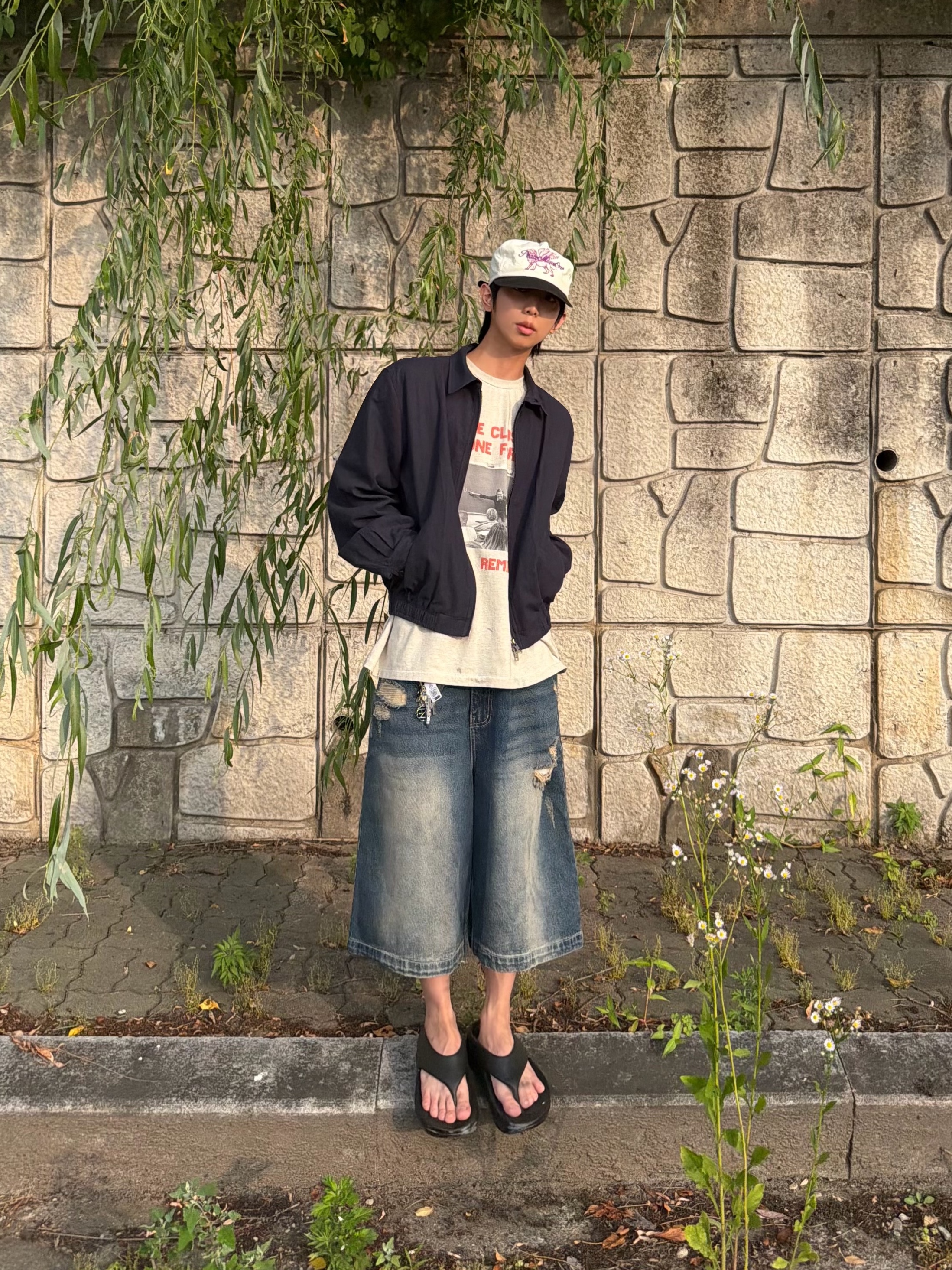Peaceminusone x Joopiter Five-Panel Baseball Cap White Purple, Oofos Ooriginal Plus Black 착용 스타일 - 3