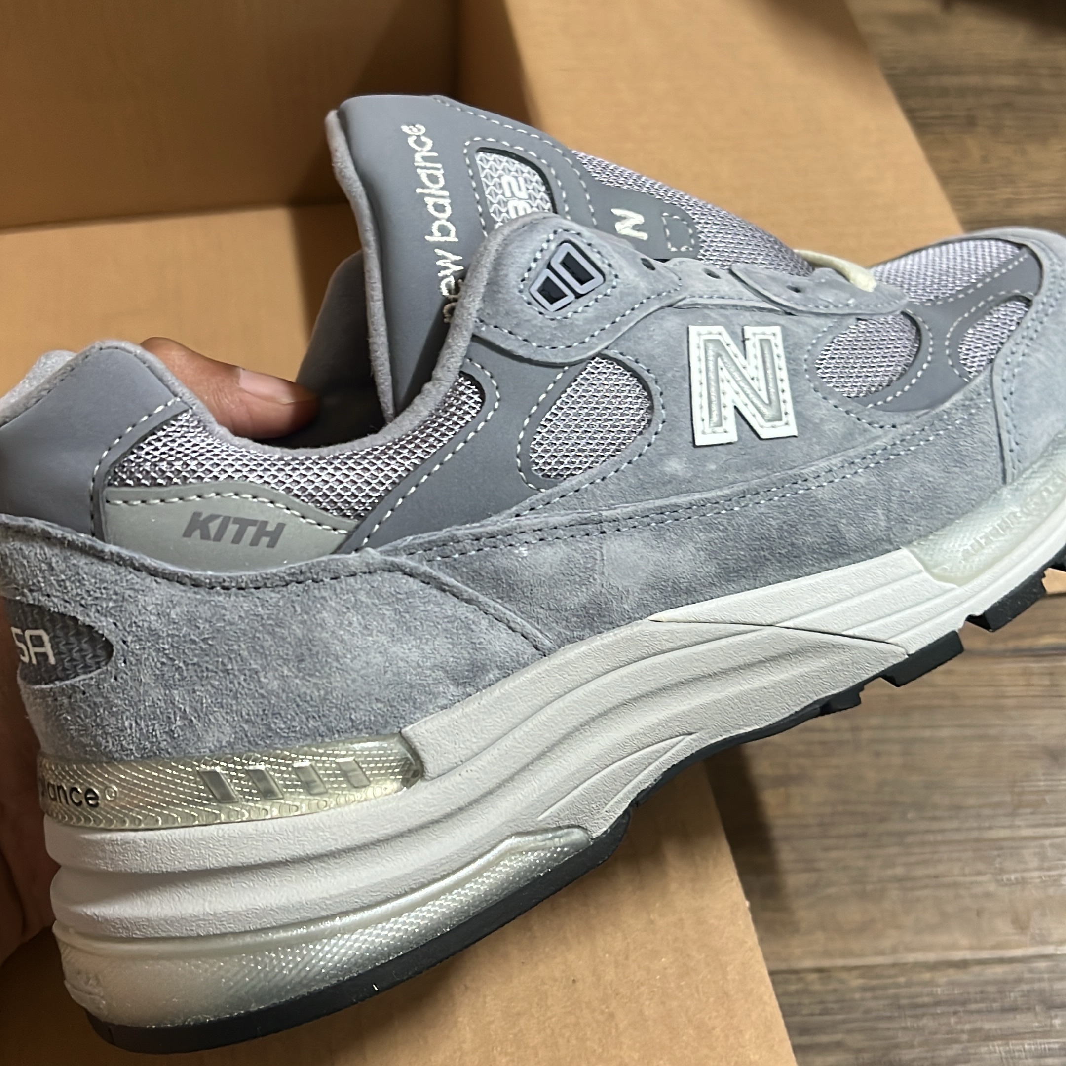 New Balance x Kith 992 Made in USA Argon 착용 스타일