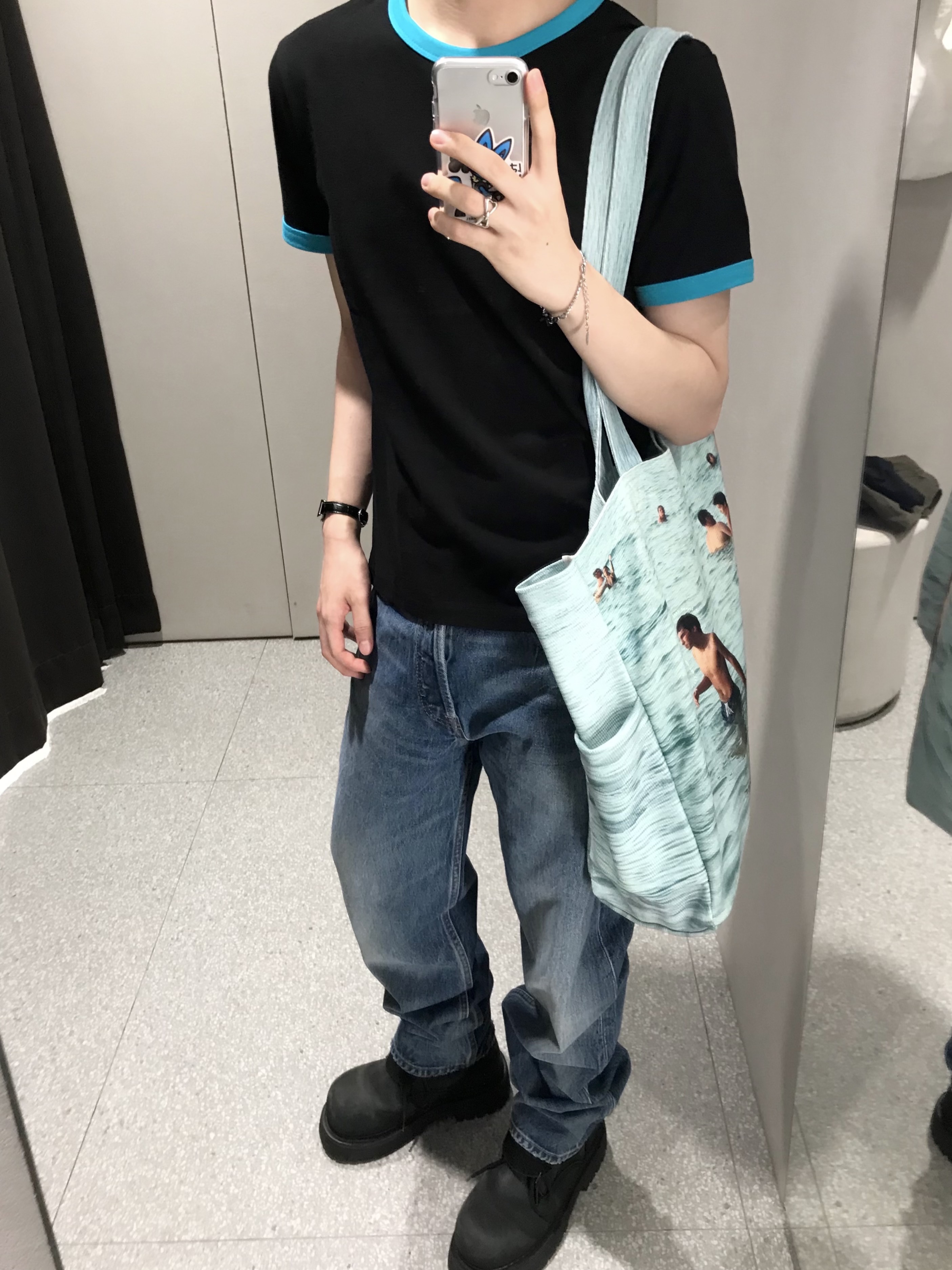 LOSTGARDEN Route Black, Zara Wide Flare Fit Jeans Medium Blue 착용 스타일 - 2