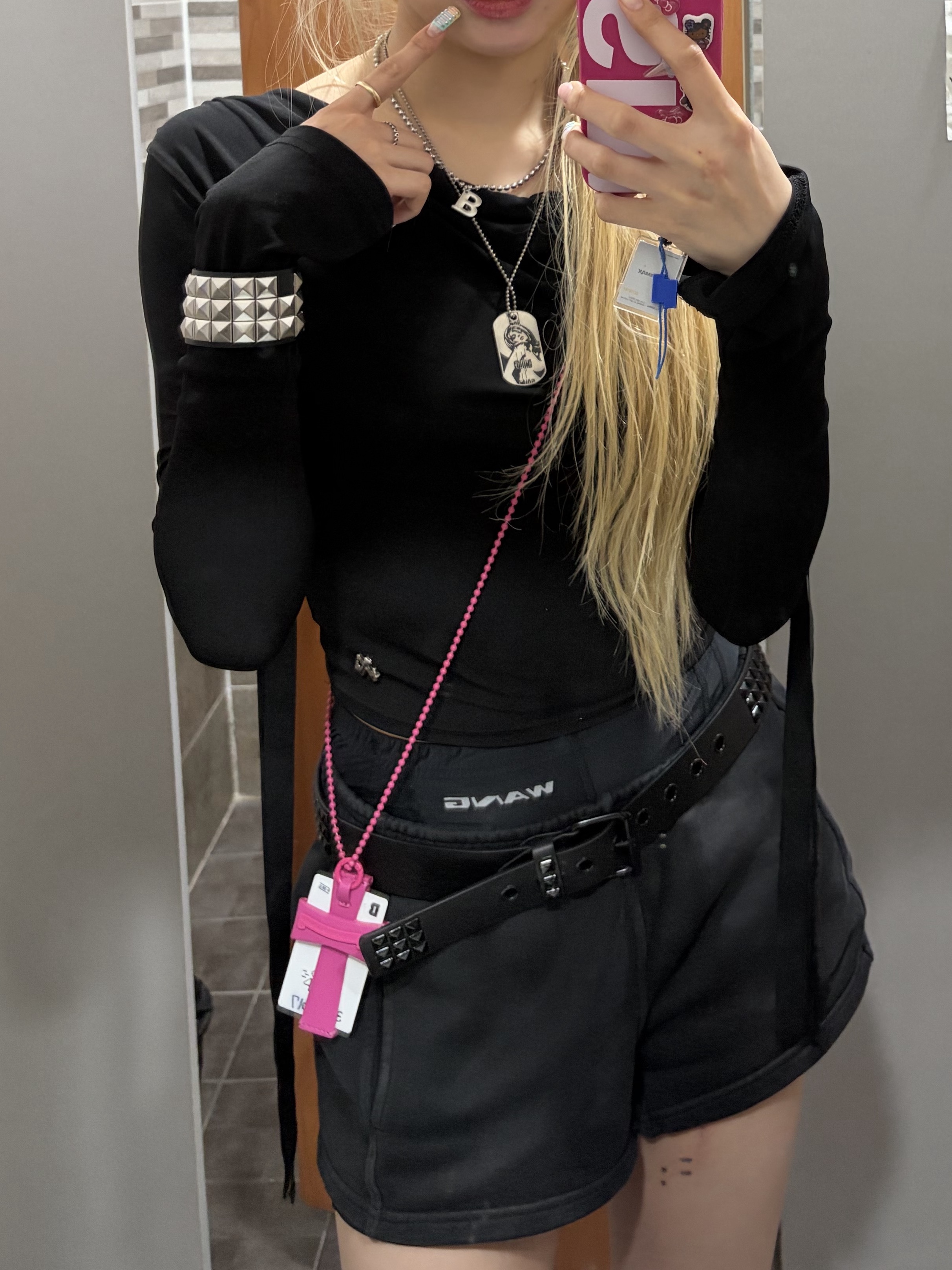 Ottolinger x Puma Women Mostro Boot MU Team Silver, Sculptor Cross Stud Strap Wallet Pink 착용 스타일 - 2