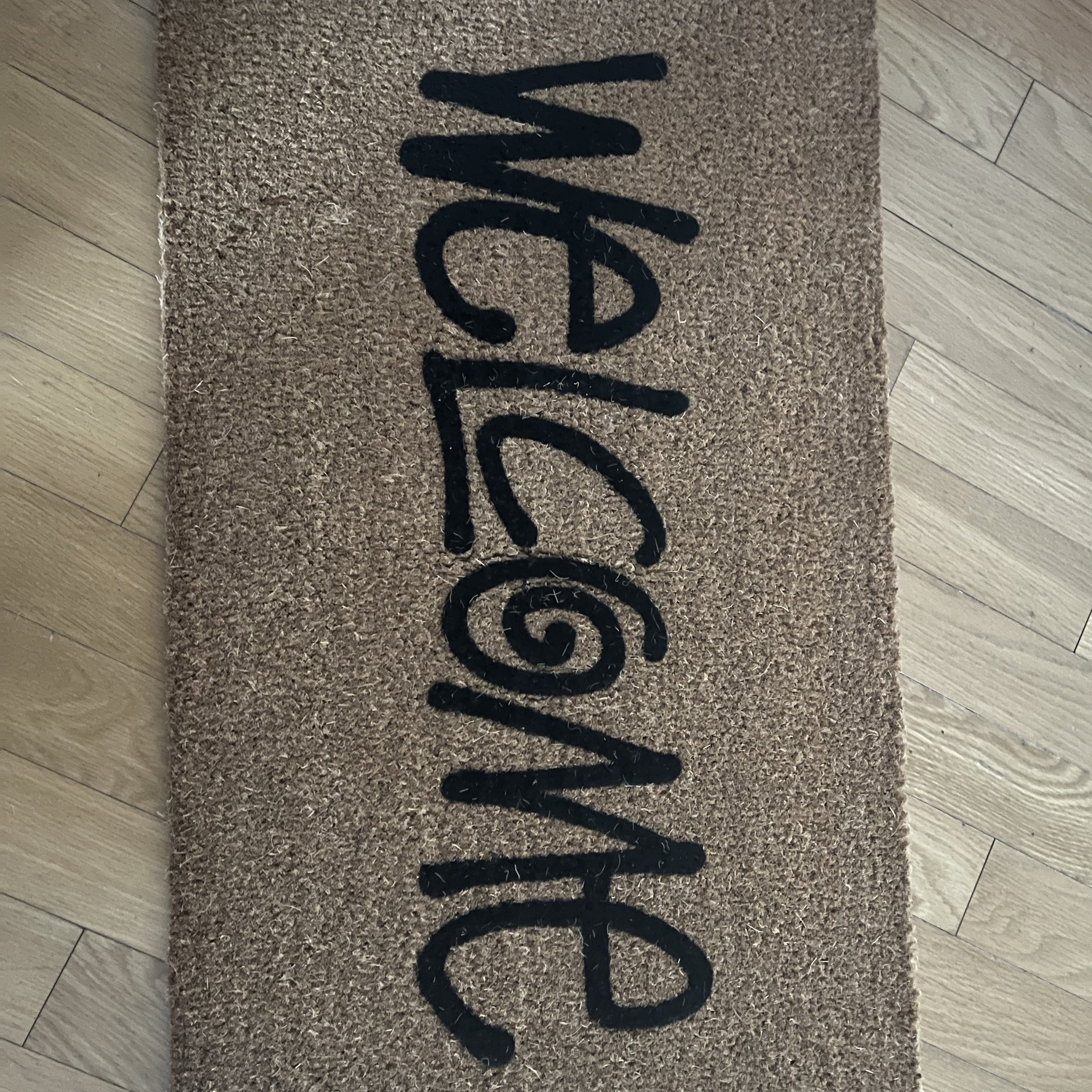 Stussy Welcome Mat Cocoa 착용 스타일